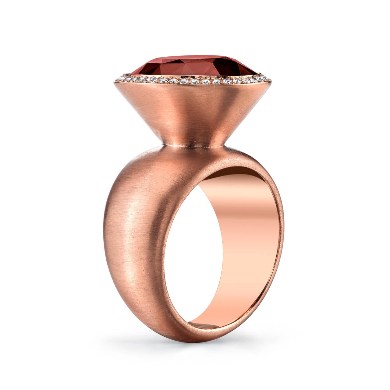 13.87 Carat Garnet Diamond Rose Gold Cocktail Ring In New Condition For Sale In Carmel by the Sea, CA