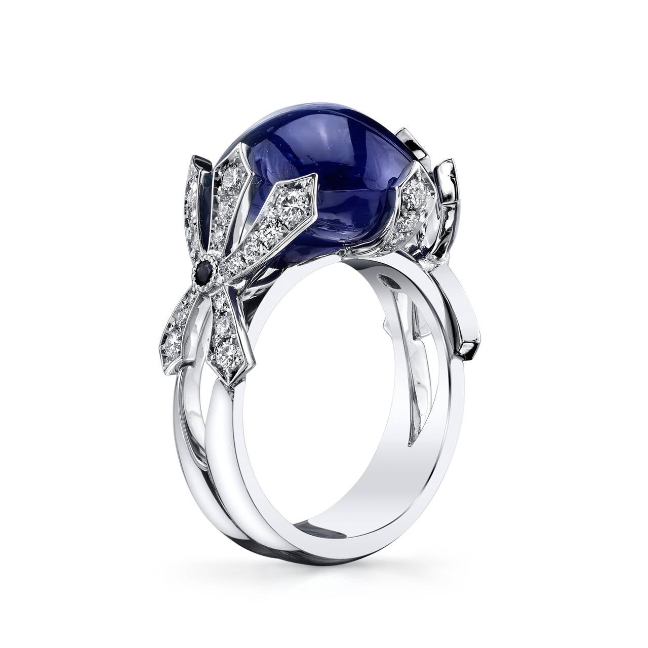 GIA Certified Cabochon Sapphire Diamond Gold Ring In New Condition For Sale In Carmel by the Sea, CA