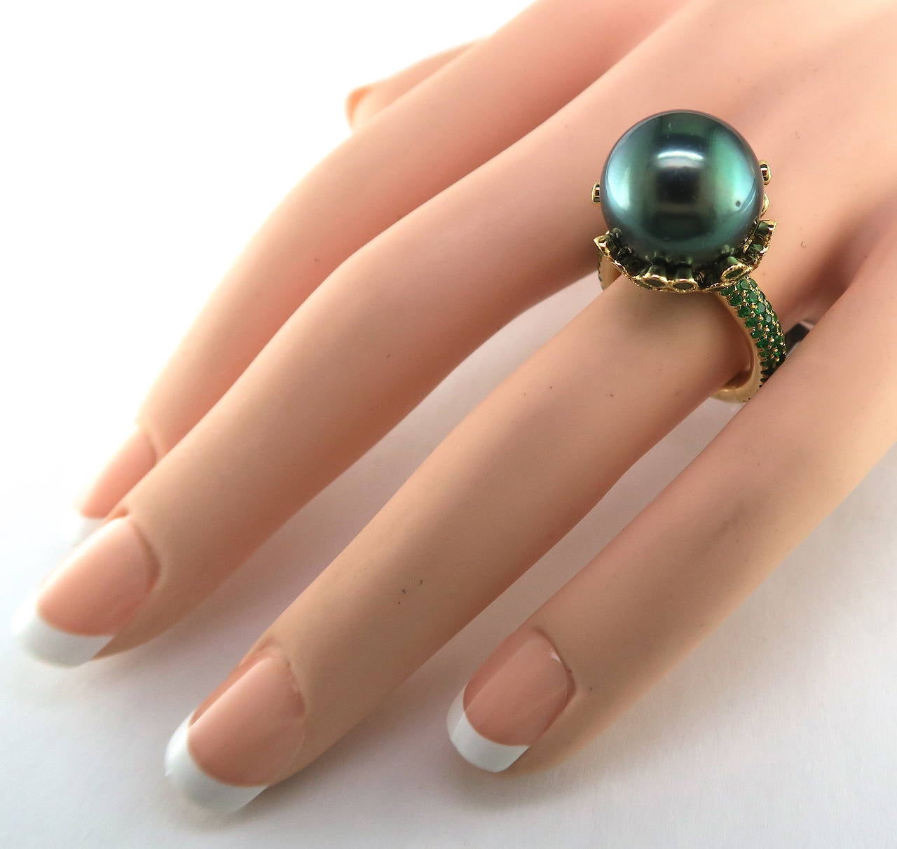 Tahitian Pearl Green Tsavorite Gold Cocktail Ring In New Condition In Carmel by the Sea, CA
