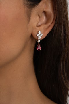 2.94 Carat Unheated Mahenge Pinkish Red Spinel and Diamonds Earrings