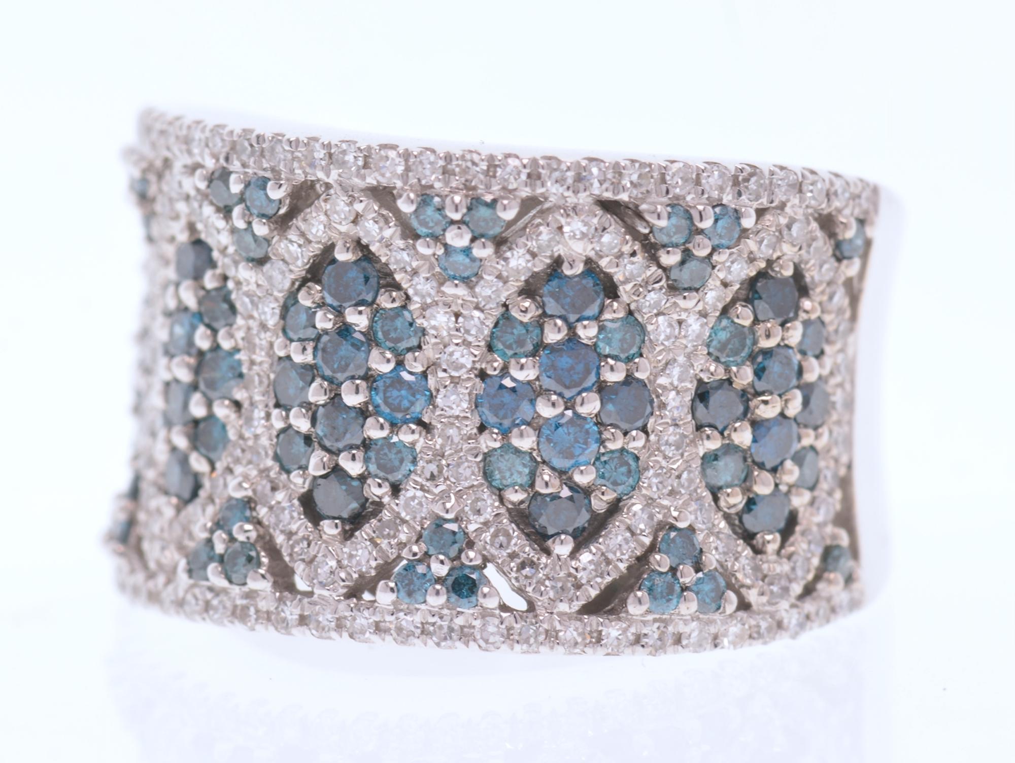 EFFY Blue & White Diamond Wide Band 2.46 Ct. 14K White Gold
 
Brand:
EFFY  
Signed:
