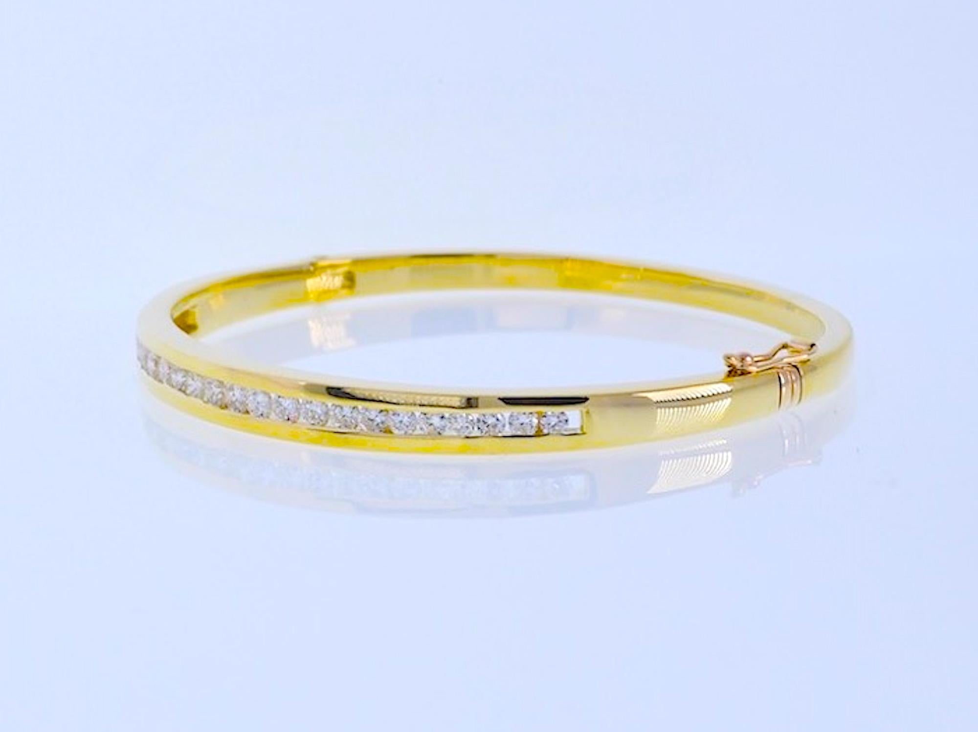 Channel Set Natural Diamond 1.50 Carat Yellow Gold 18 Karat Bangle 23.6 Gram 1