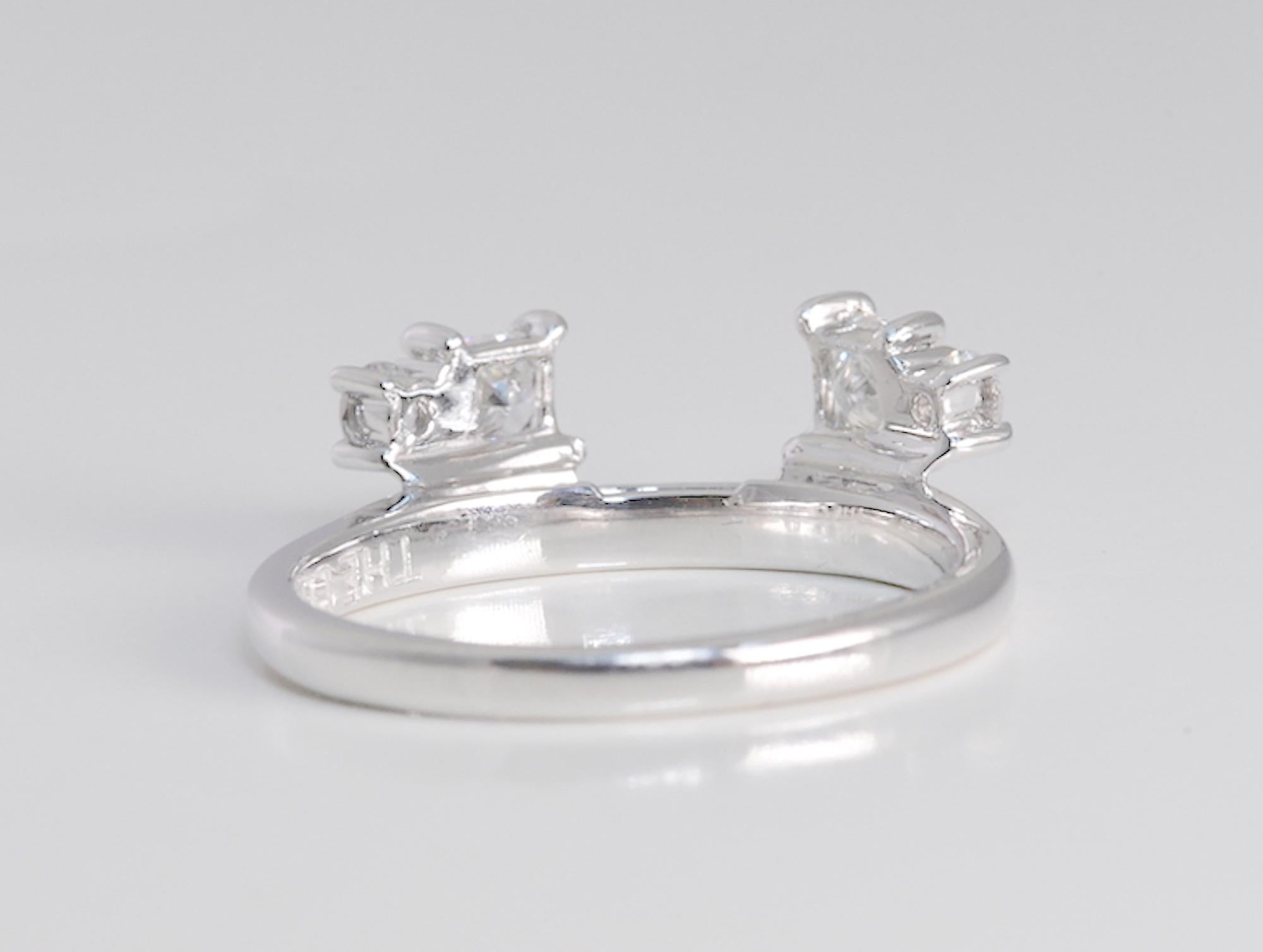 Leo Diamond .50 Carat Diamond 14 Karat White Gold Bridal Wrap Ring (Moderne)
