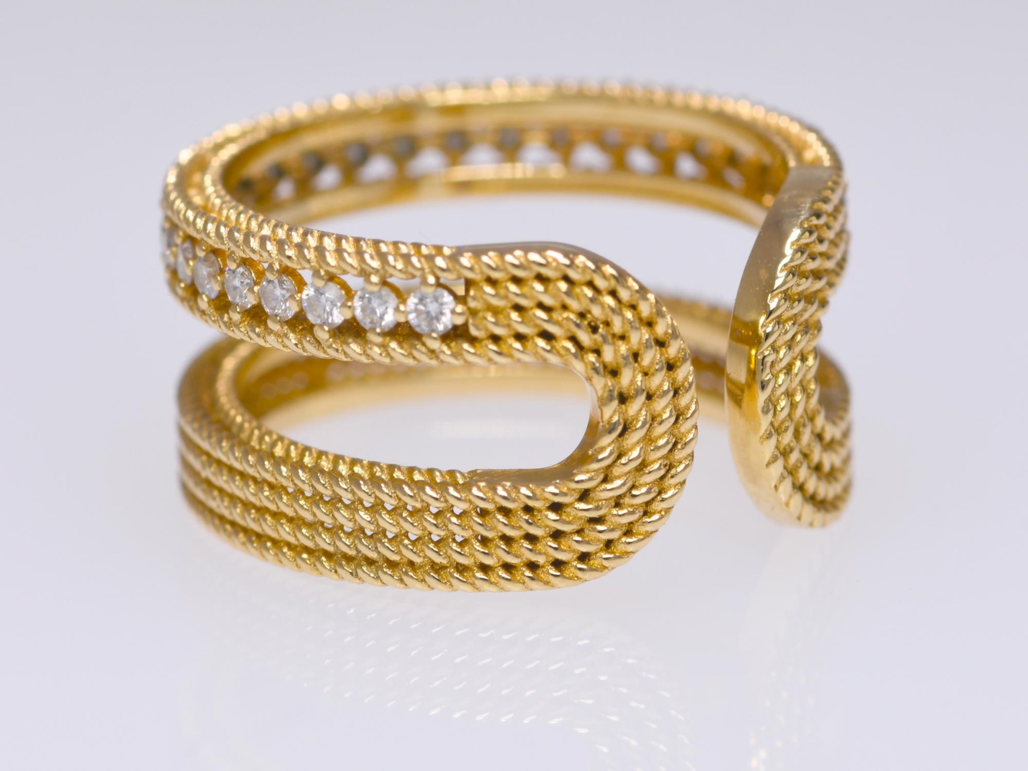 Women's or Men's Roberto Coin Natural .30 Carat Diamond Ring Yellow Gold 18 Karat