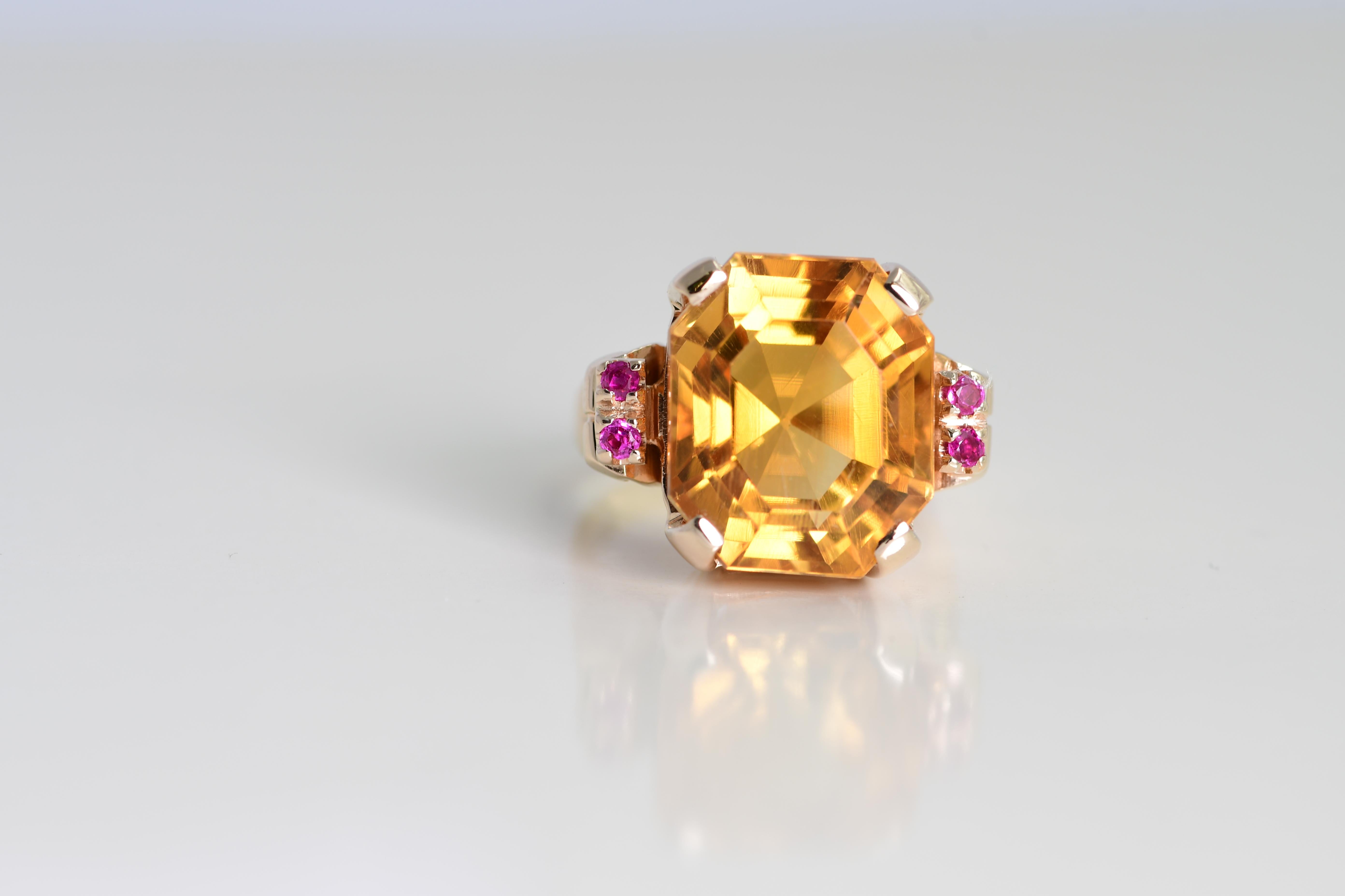 Women's Estate 18 Carat Citrine and Ruby 14 Karat Yellow Gold Ring