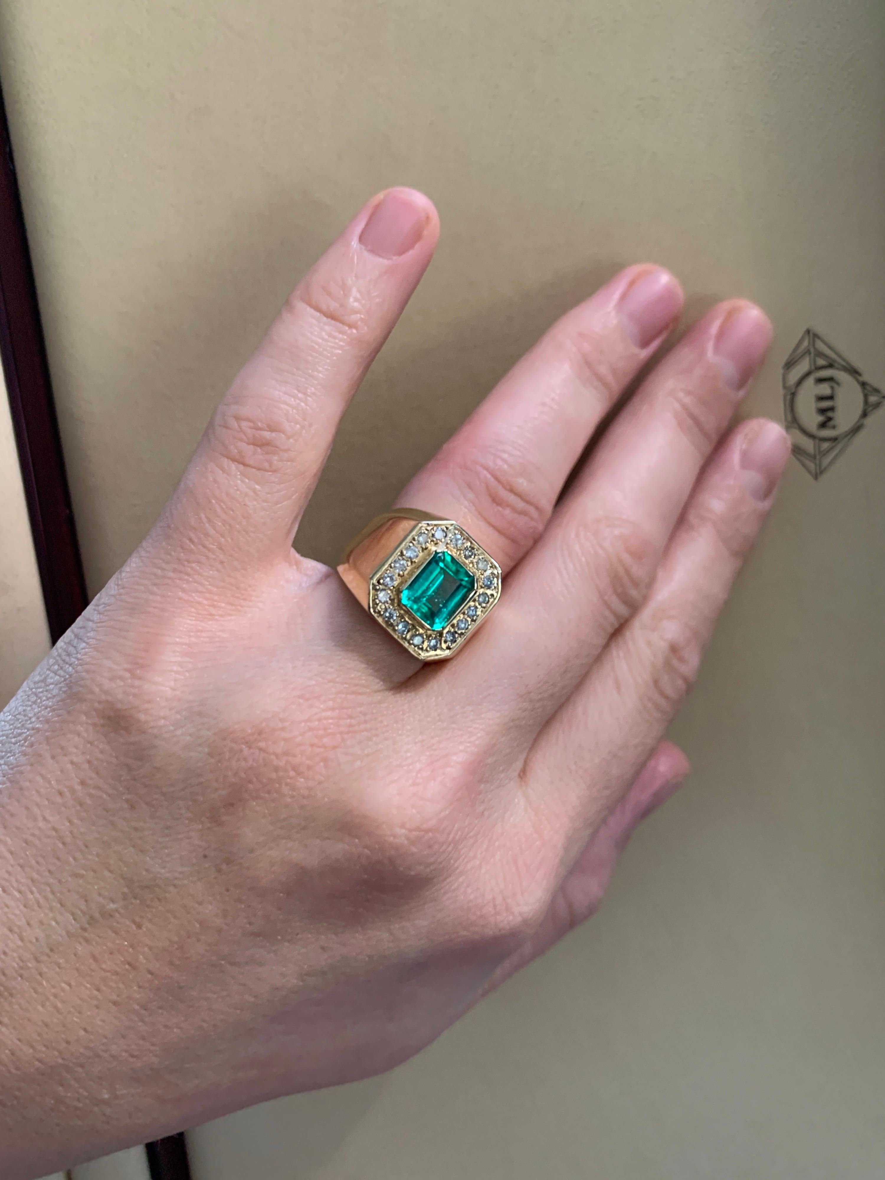  AGL Certified 2.75 Carat  Emerald Cut Colombian Emerald  Diamond 18 K Men Ring  5