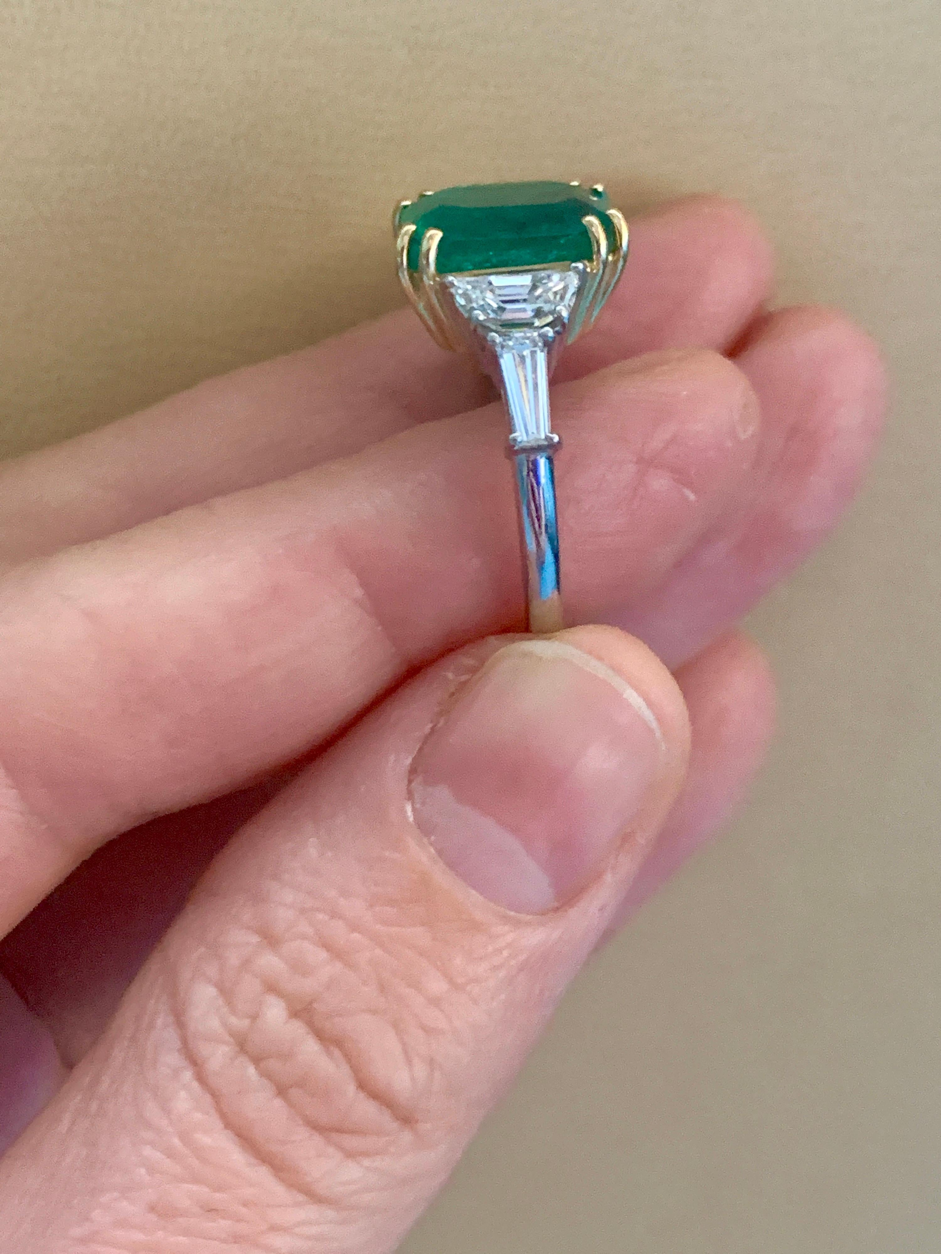 Women's AGL Certified Minor 5.29 Ct Emerald Cut Colombian Emerald Diamond Platinum Ring For Sale