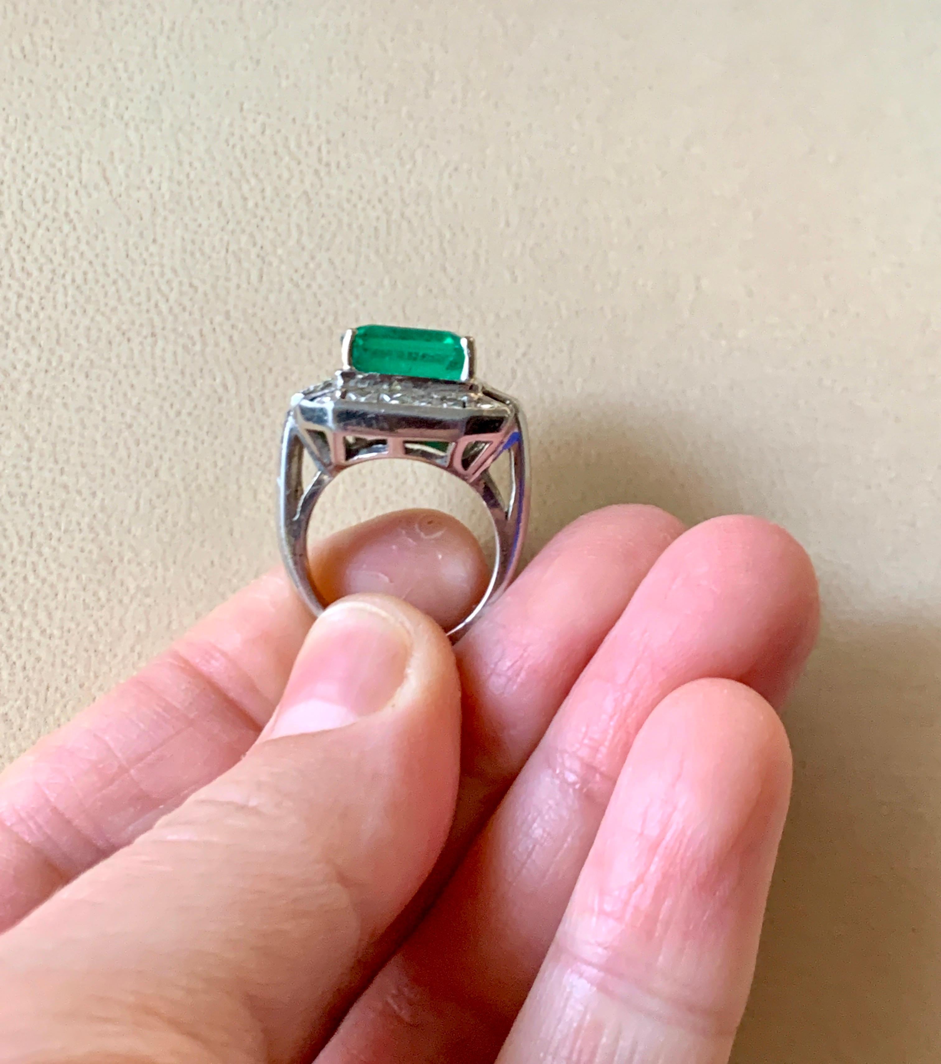 AGL Certified  Minor 9 Carat Emerald Cut Colombian Emerald and Diamond Ring  1