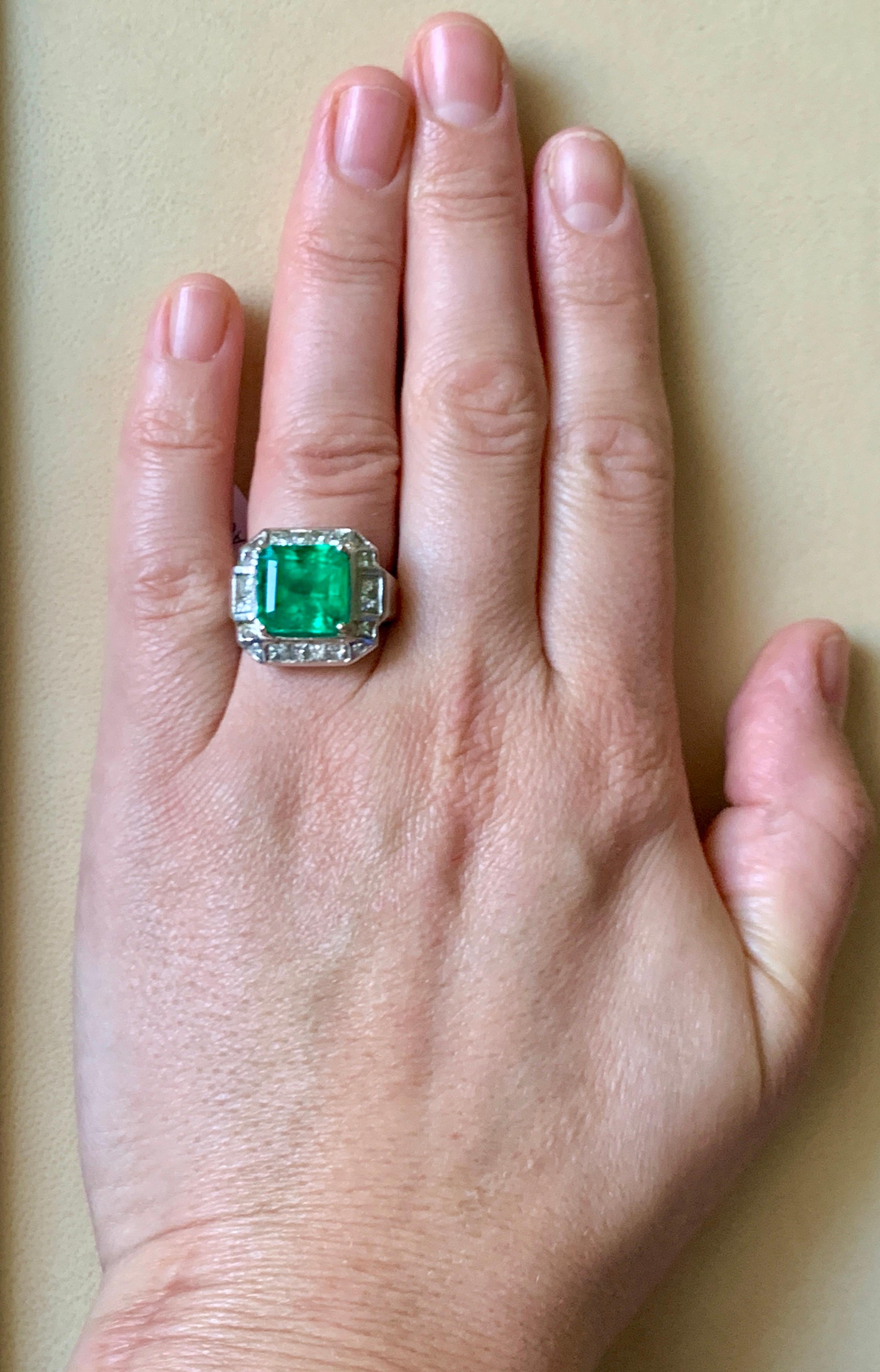 AGL Certified  Minor 9 Carat Emerald Cut Colombian Emerald and Diamond Ring  5