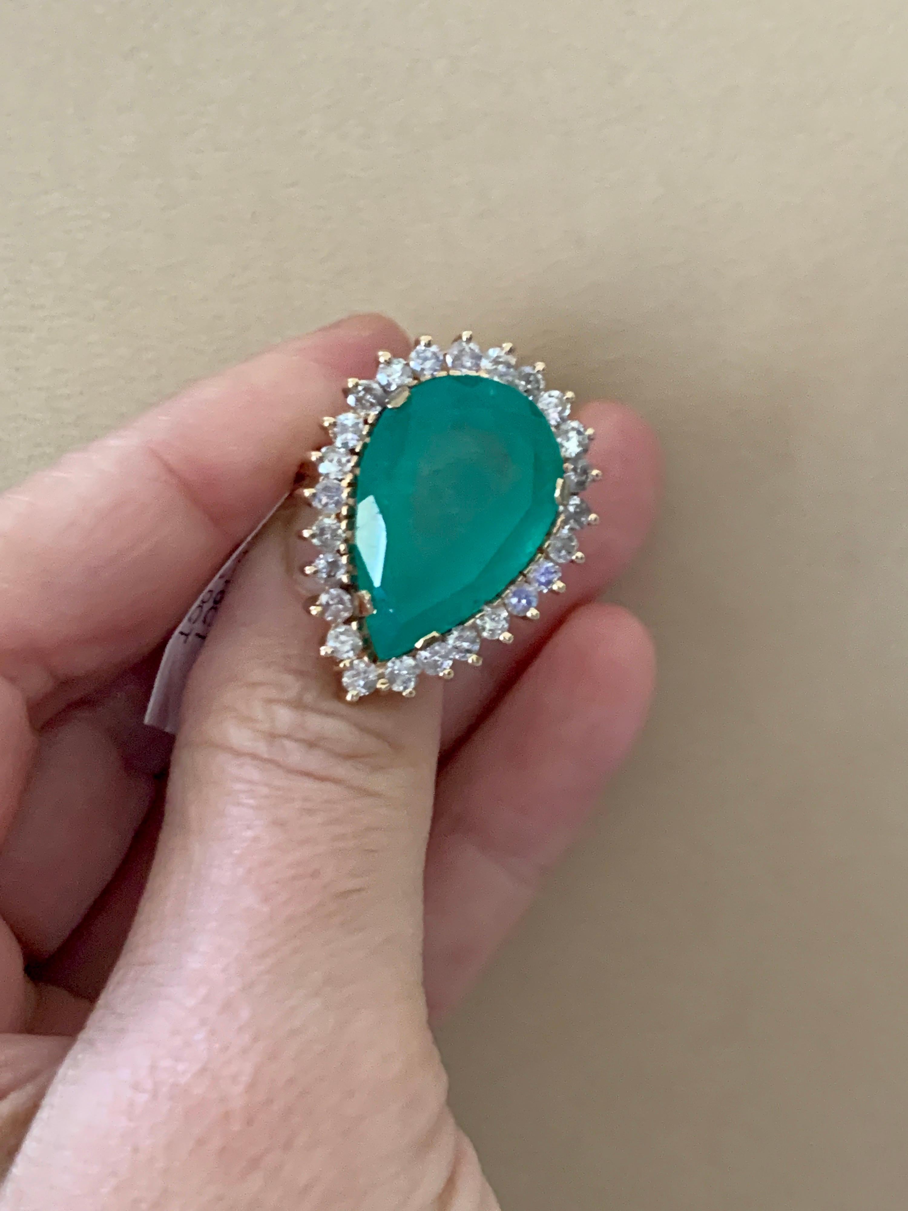 Women's 16 Carat Pear Cut Emerald and Diamond 14 Karat Gold Cocktail Ring, Estate