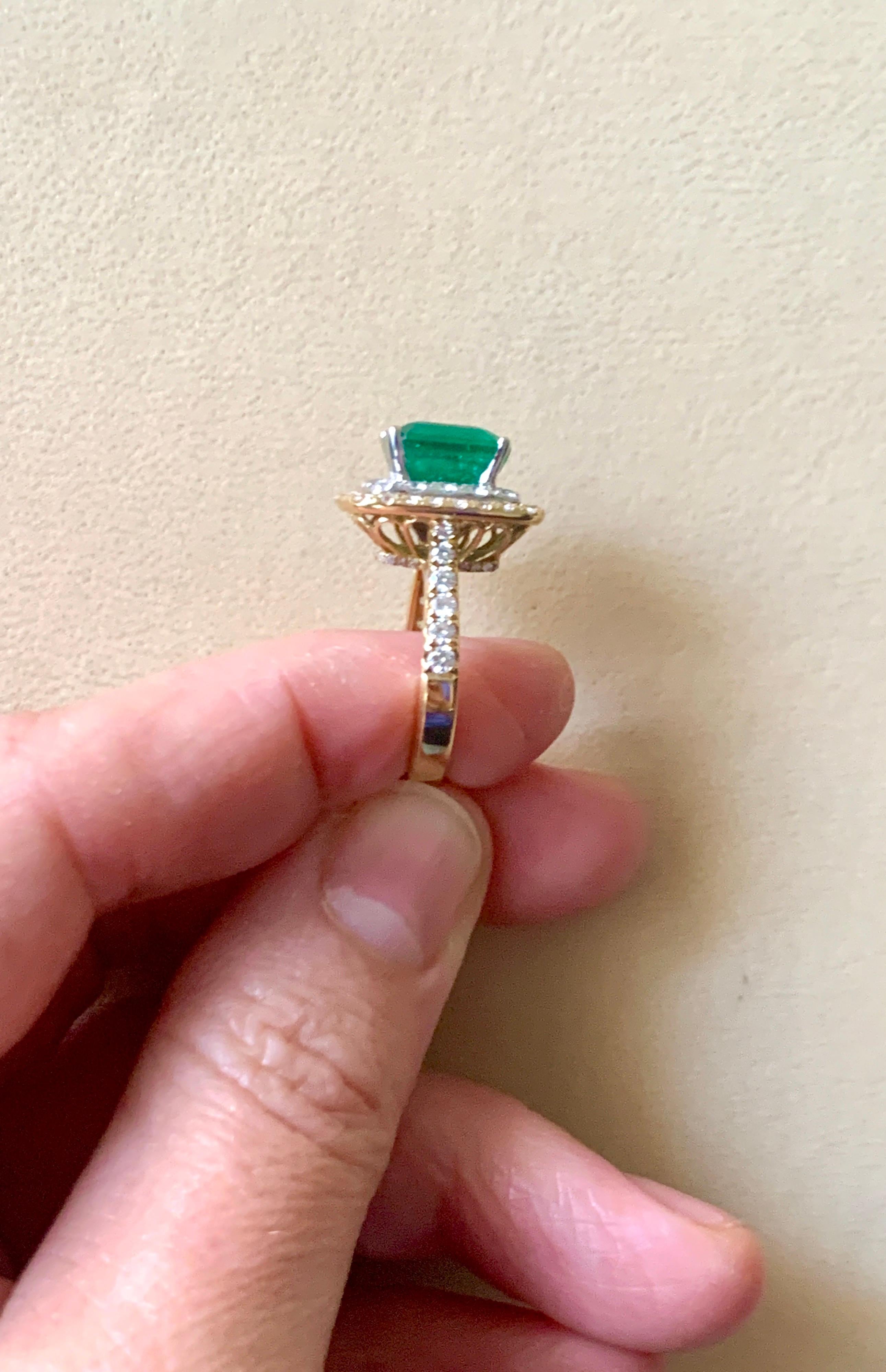 4.5 Carat Emerald Cut Colombian Emerald and Diamond Two-Tone 18 Karat Gold Ring 2