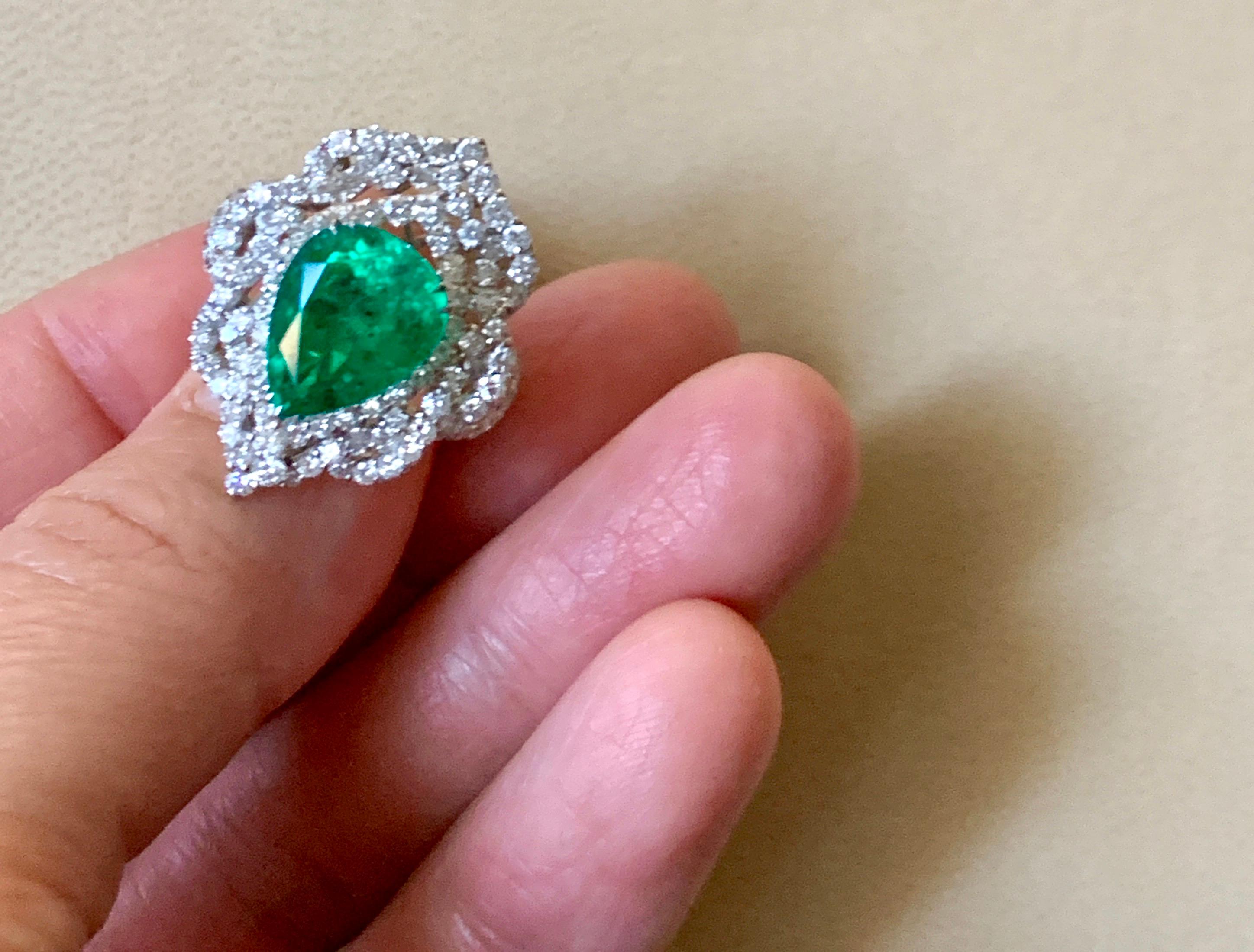 4.75 Carat Pear Cut Colombian Emerald & Diamond 18 Karat Gold Ring Estate Size 7 For Sale 6