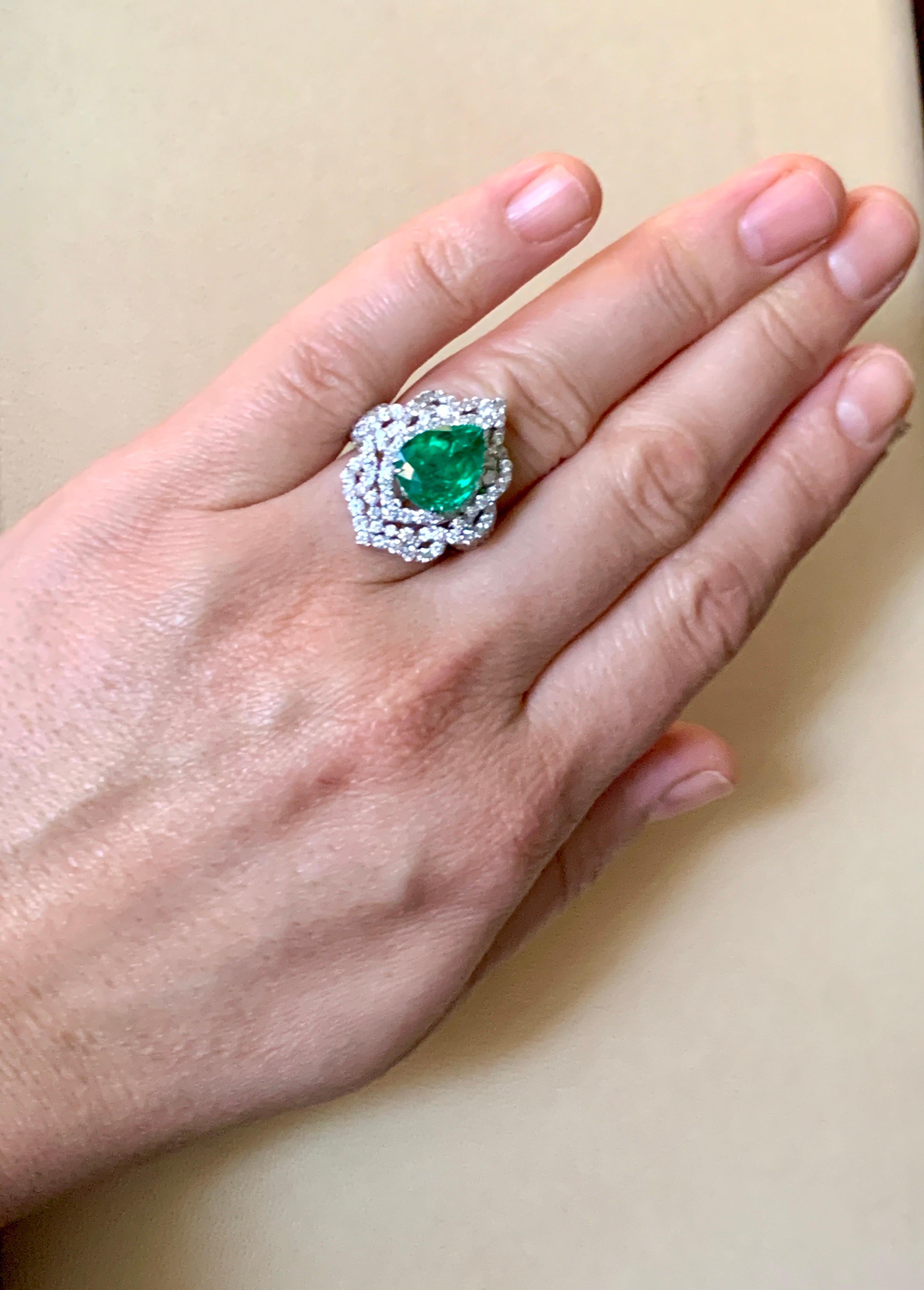 4.75 Carat Pear Cut Colombian Emerald & Diamond 18 Karat Gold Ring Estate Size 7 For Sale 7