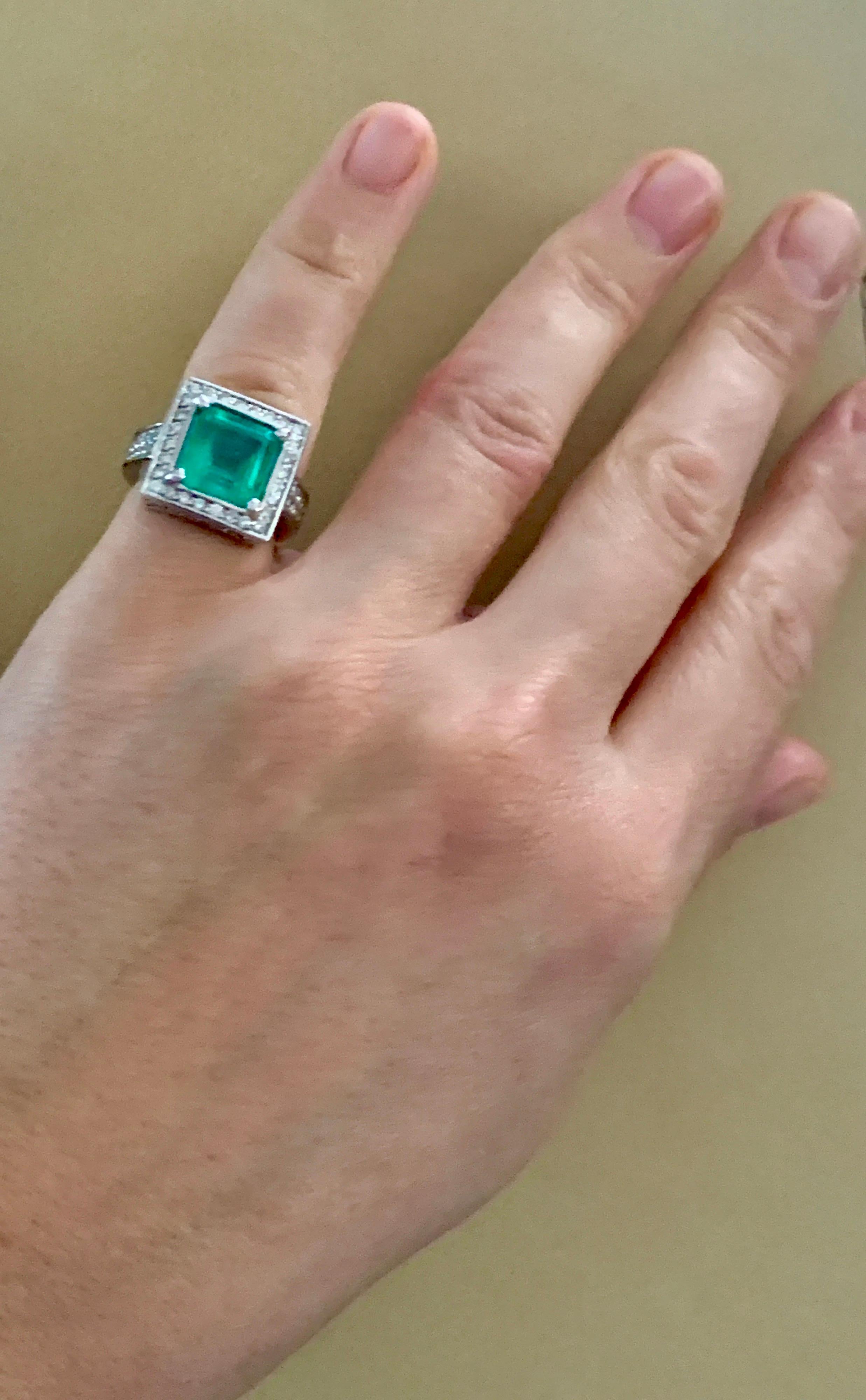 4 Carat Emerald Cut Colombian Emerald and Diamond Ring 14 Karat Gold Estate For Sale 5