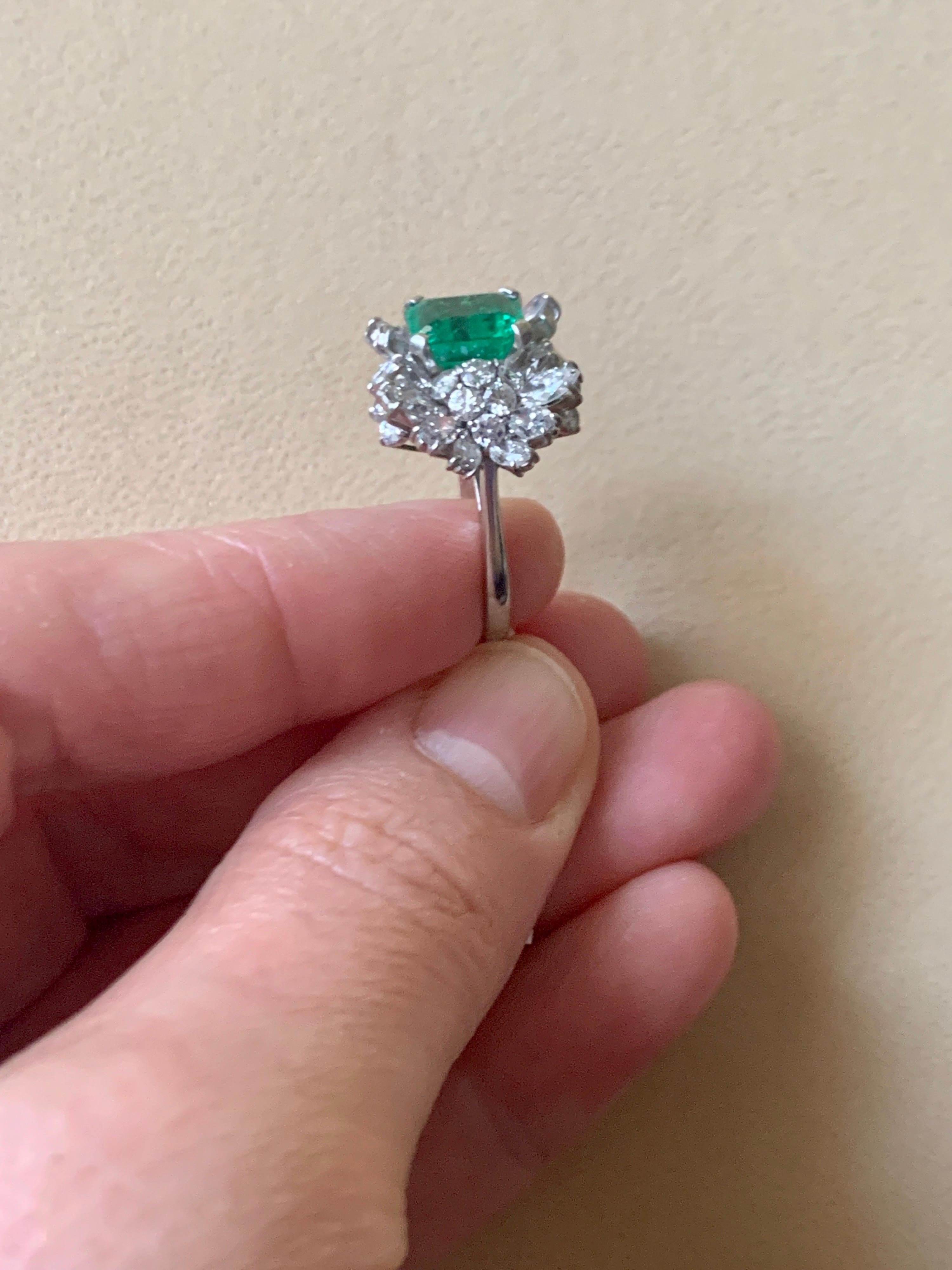 Women's 2.5 Carat Emerald Cut Colombian Emerald and Diamond 18 Karat Gold Ring Estate For Sale