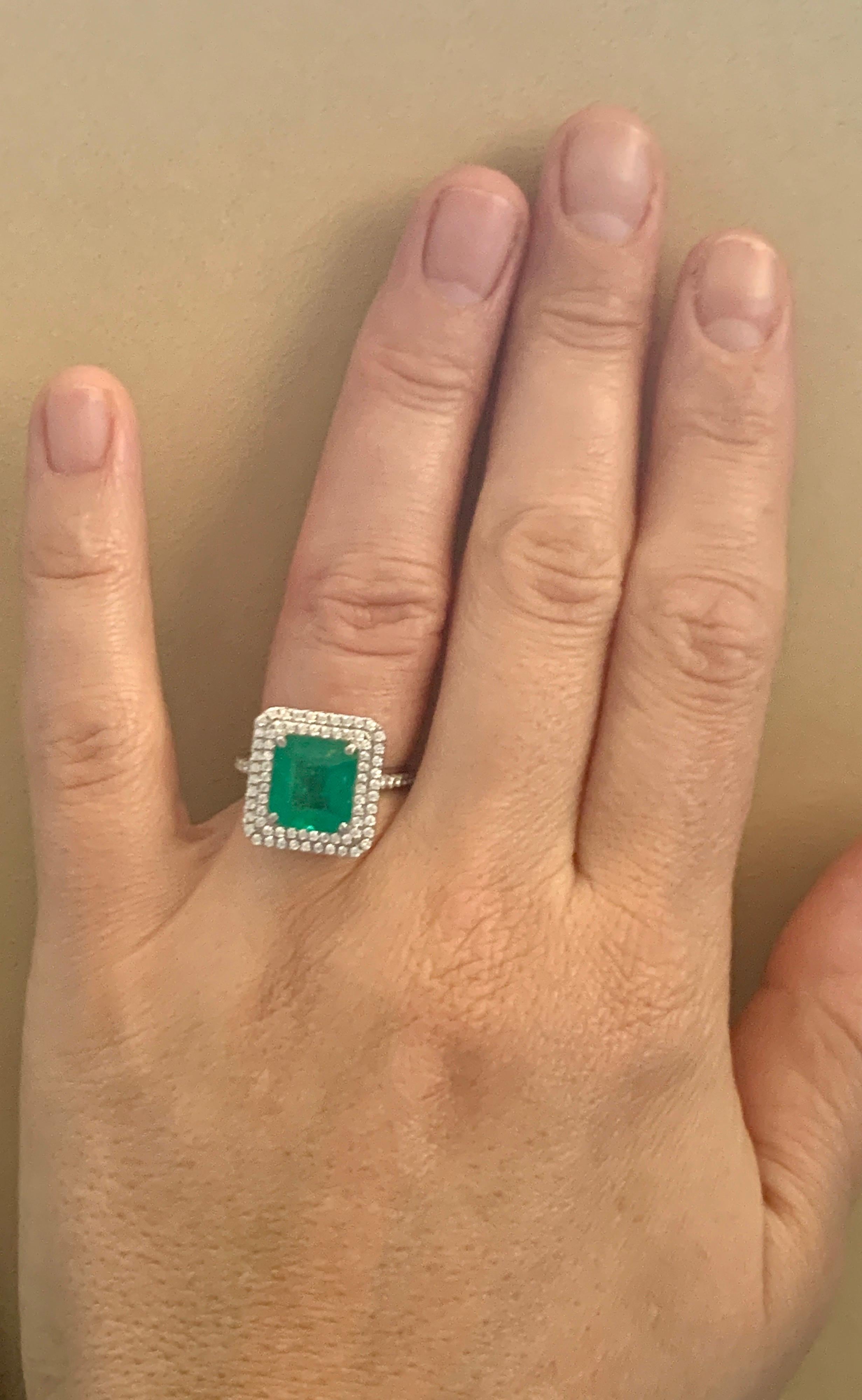 4 Carat Emerald Cut Colombian Emerald and Diamond Platinum Ring Estate For Sale 2
