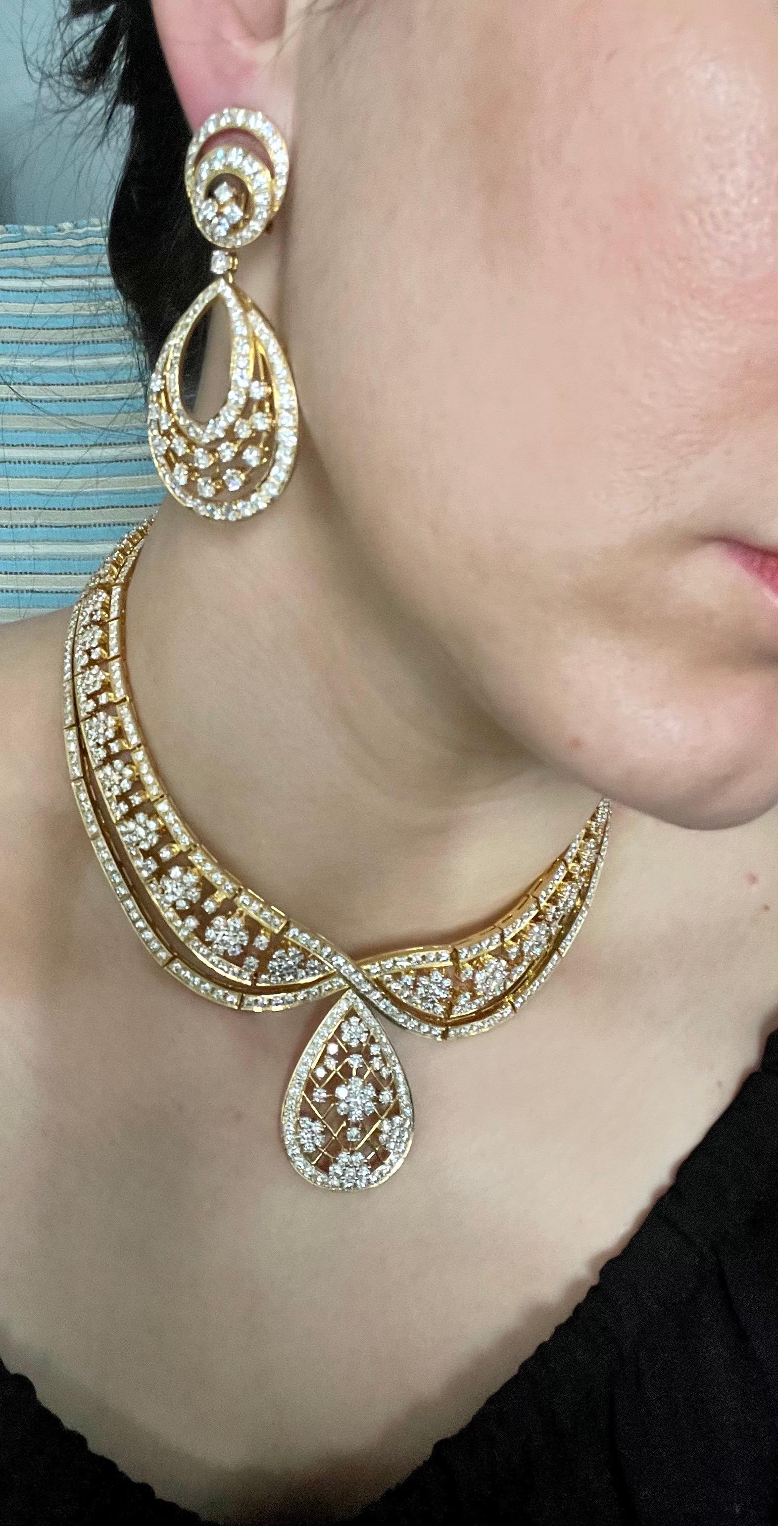 37 Carat Diamond Necklace and Earrings 185 Grams 18 Karat Gold Bridal Suite 4