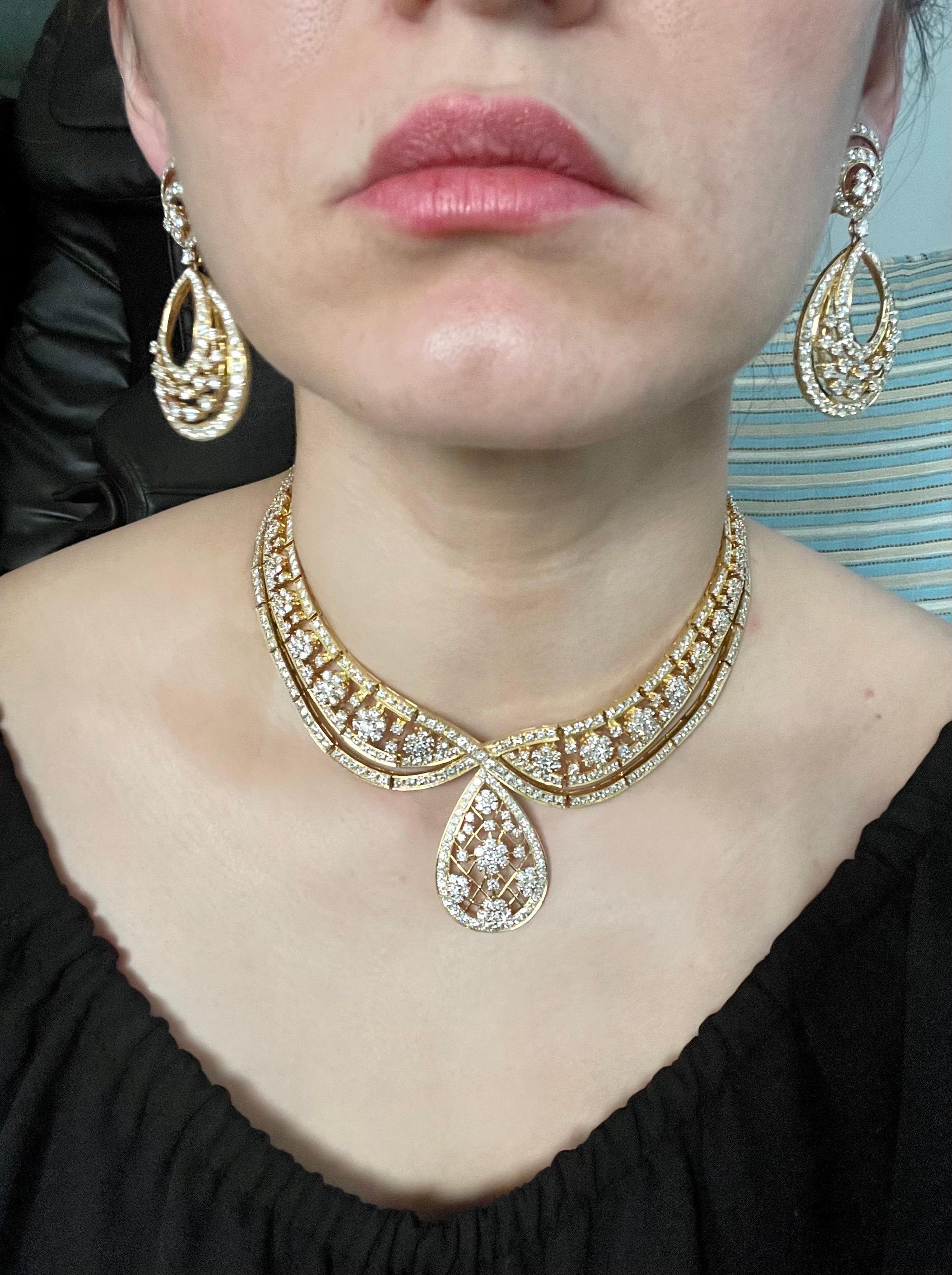 37 Carat Diamond Necklace and Earrings 185 Grams 18 Karat Gold Bridal Suite 5