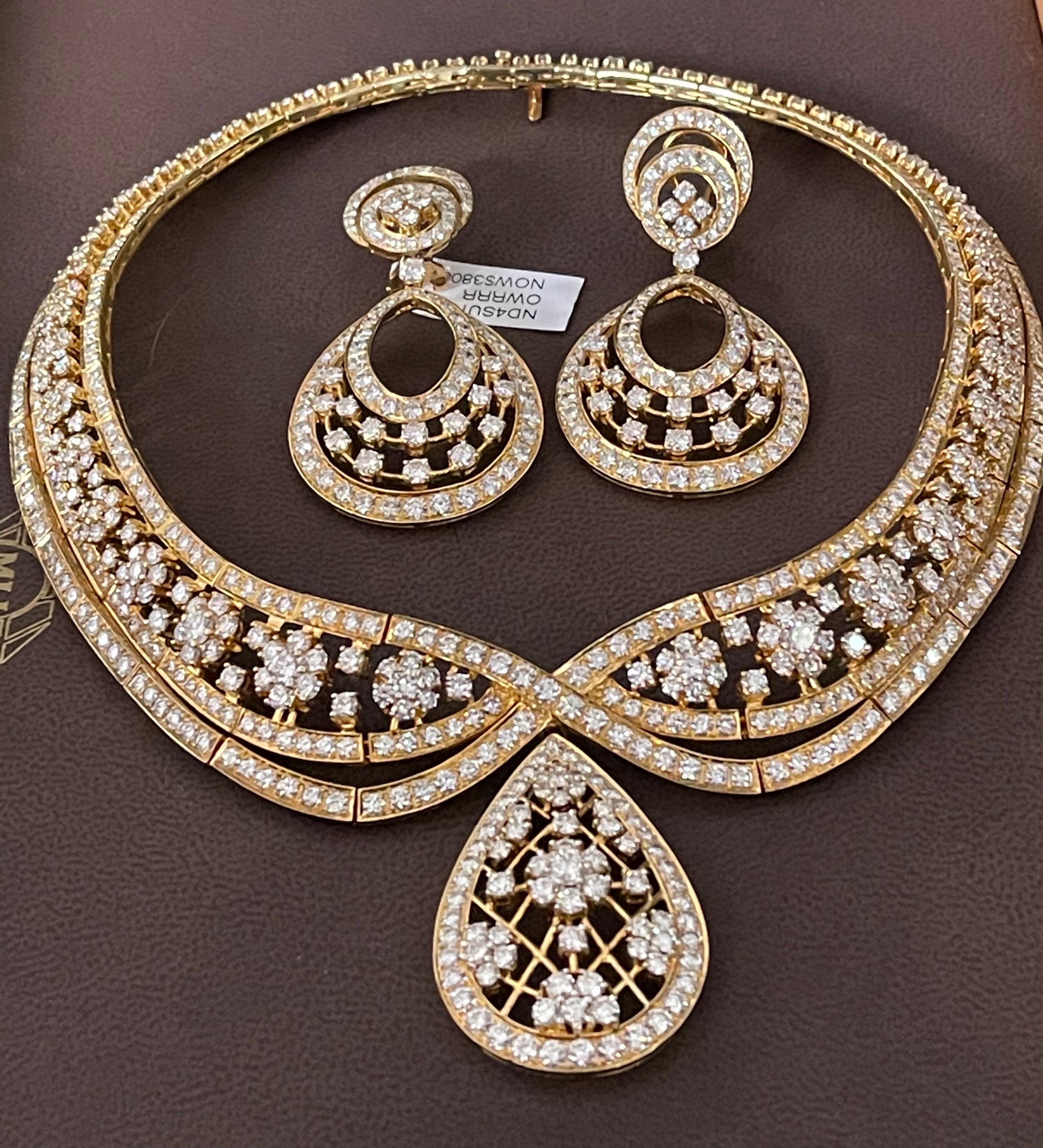 37 Carat Diamond Necklace and Earrings 185 Grams 18 Karat Gold Bridal Suite 10