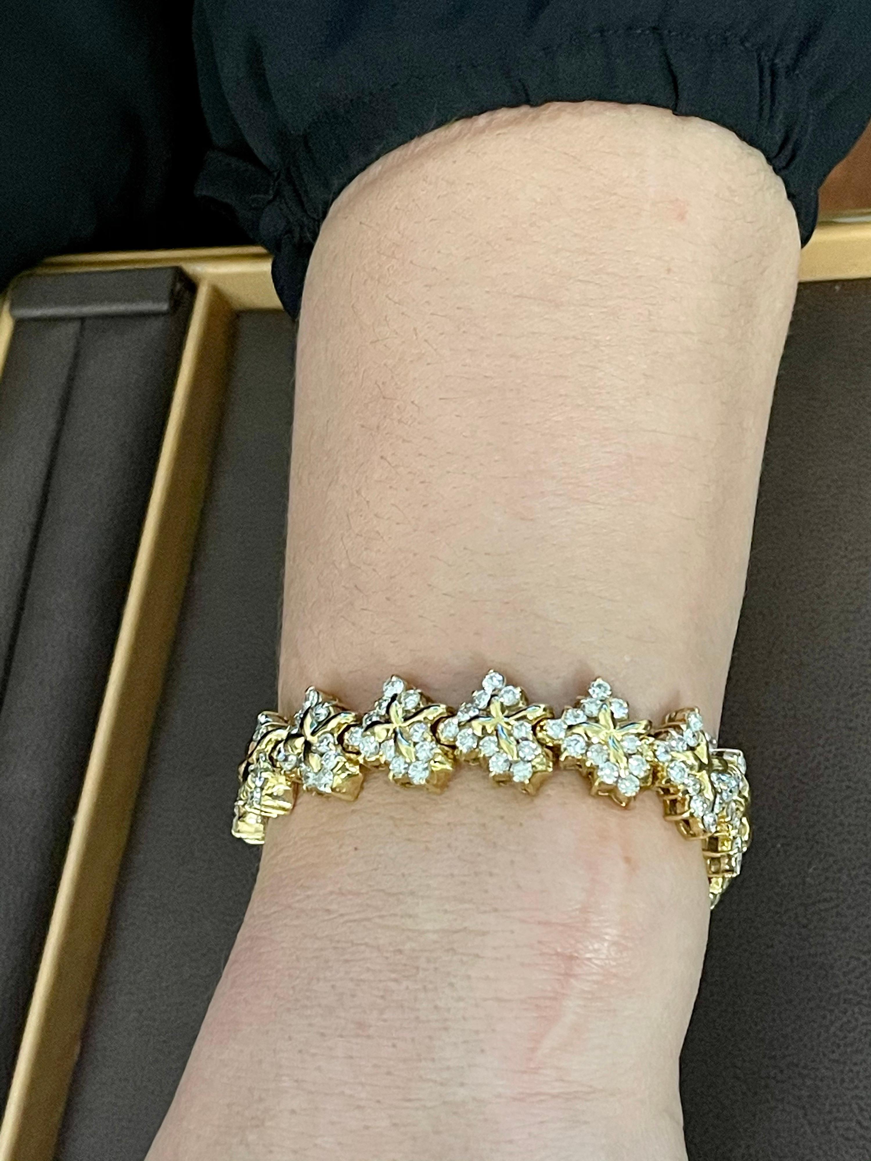 38 Carat Diamond Necklace and Bracelet 180 Grams 14 Karat Gold Bridal Suite For Sale 4