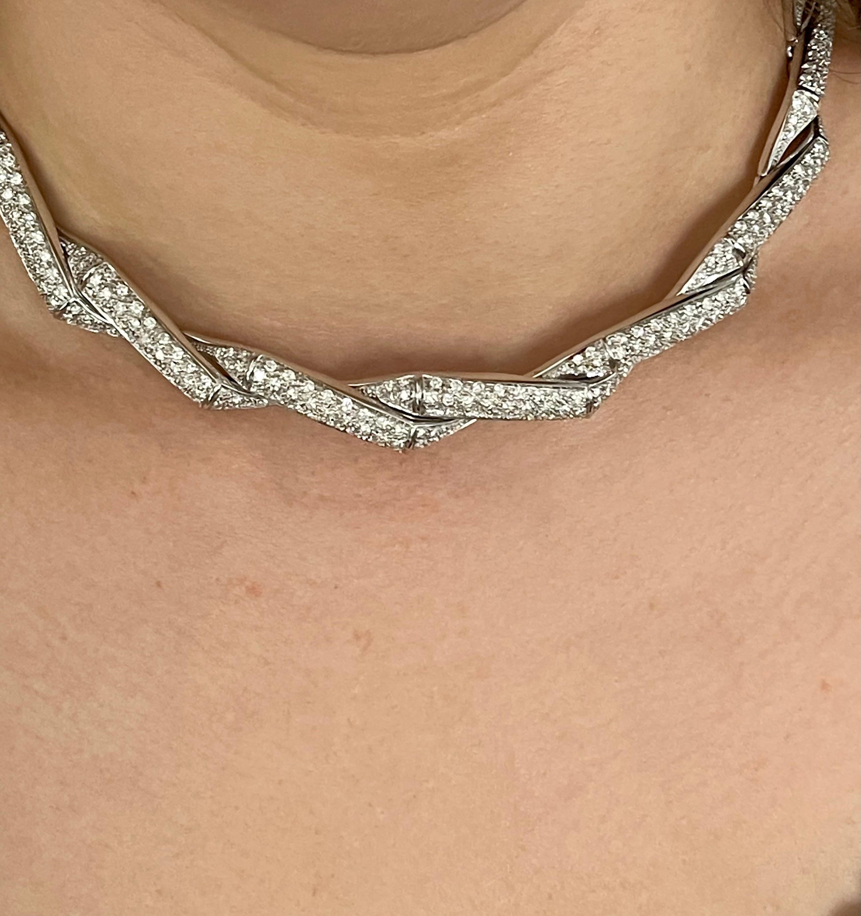 16 Carat Diamond Necklace 18 Karat White Gold Bridal Designer Salvini Estate In Excellent Condition For Sale In New York, NY