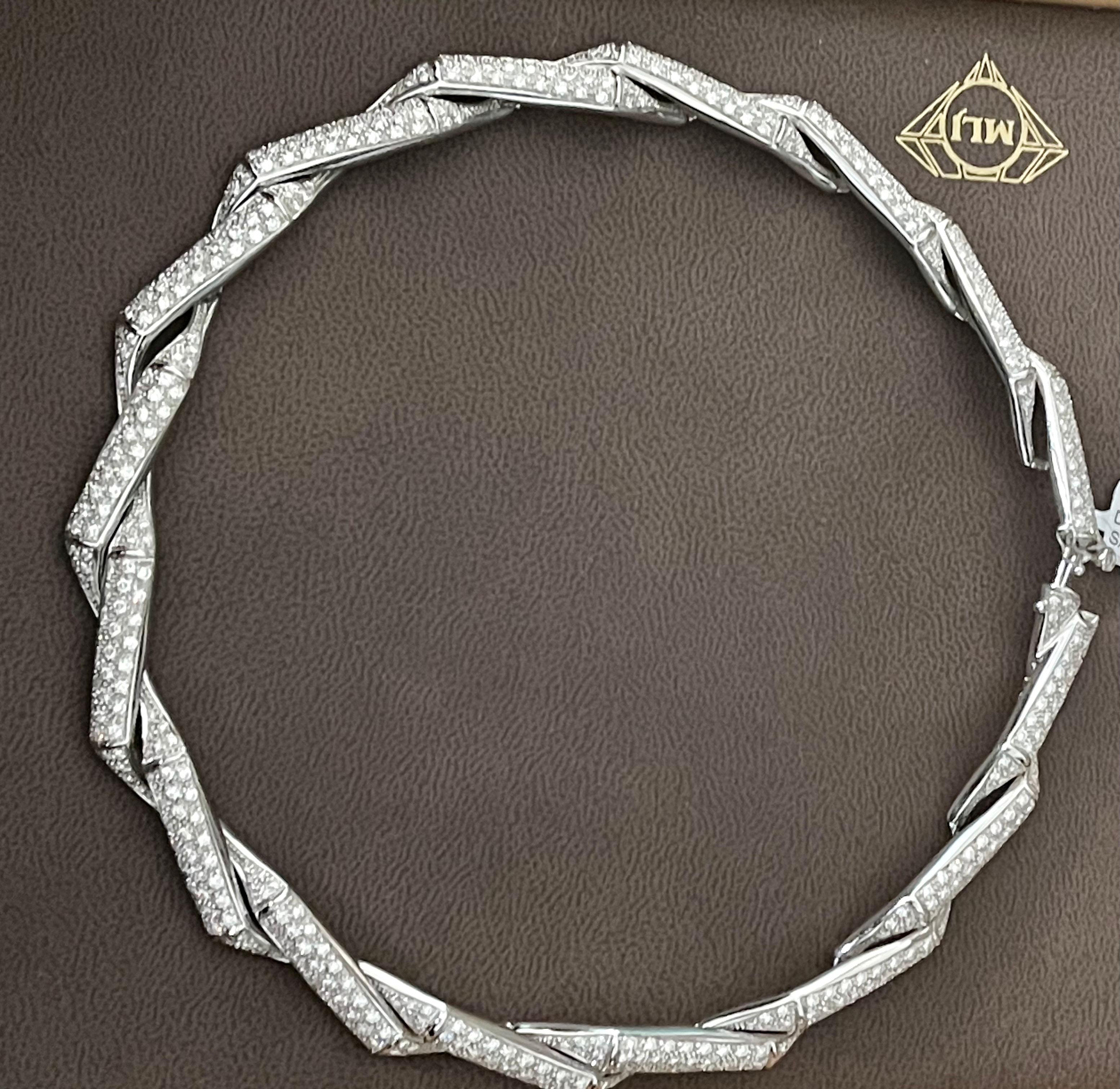 Salvini Estate Collier de créateur de mariage en or blanc 18 carats avec diamants de 16 carats en vente 3