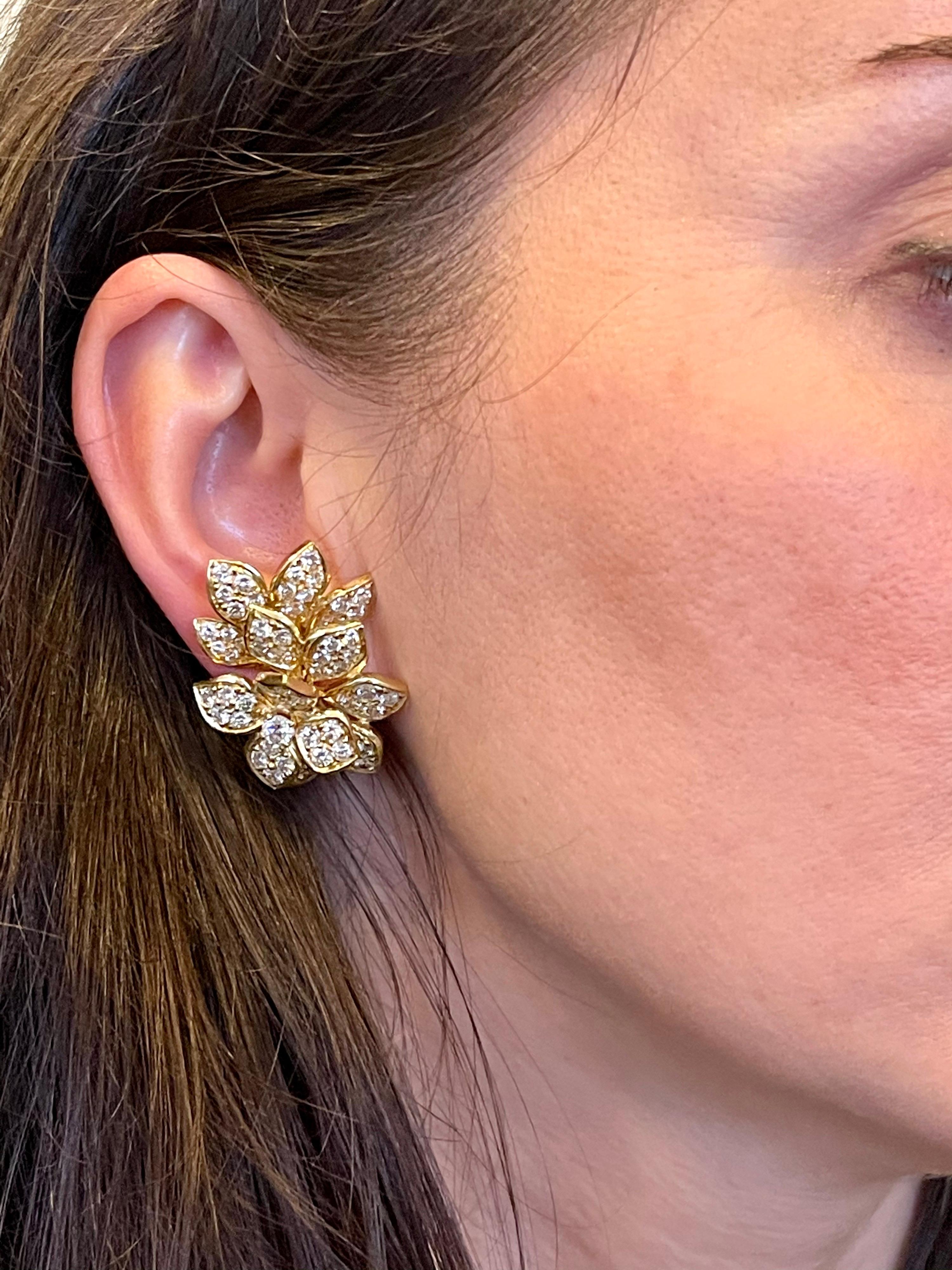 Clips d'oreilles en or 18 carats pour femmes avec diamants de 12,5 carats de qualité VS, 27 grammes en vente 8