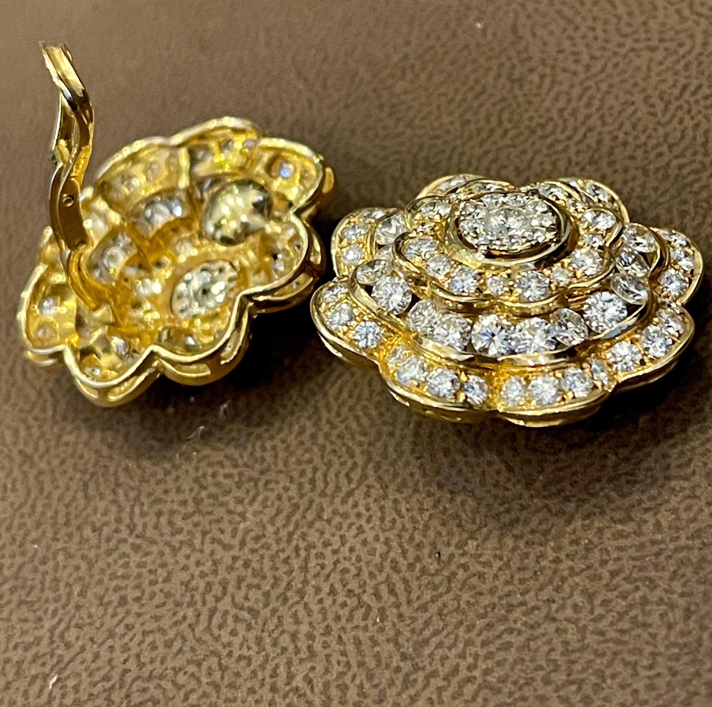 11.5 Carat Diamonds VS/E Flower Cocktail Earring 18 Karat Yellow Gold Estate 12