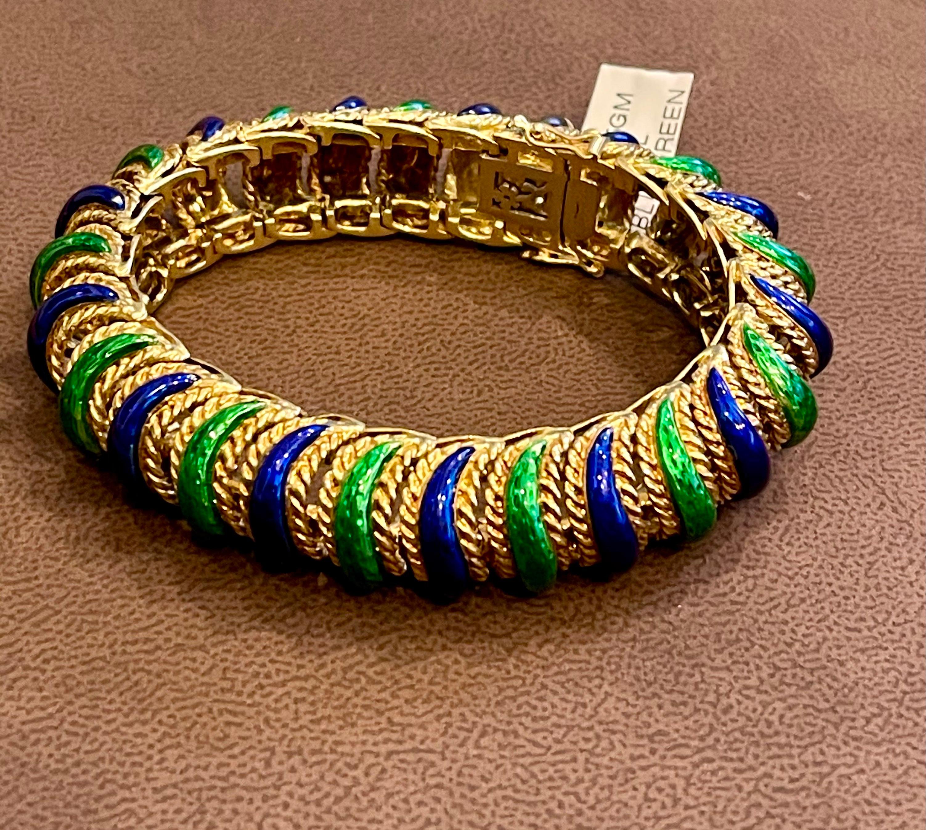 18 Karat Yellow Gold 95 Grams and Green and Blue Enamel Bangle or Bracelet In Excellent Condition For Sale In New York, NY