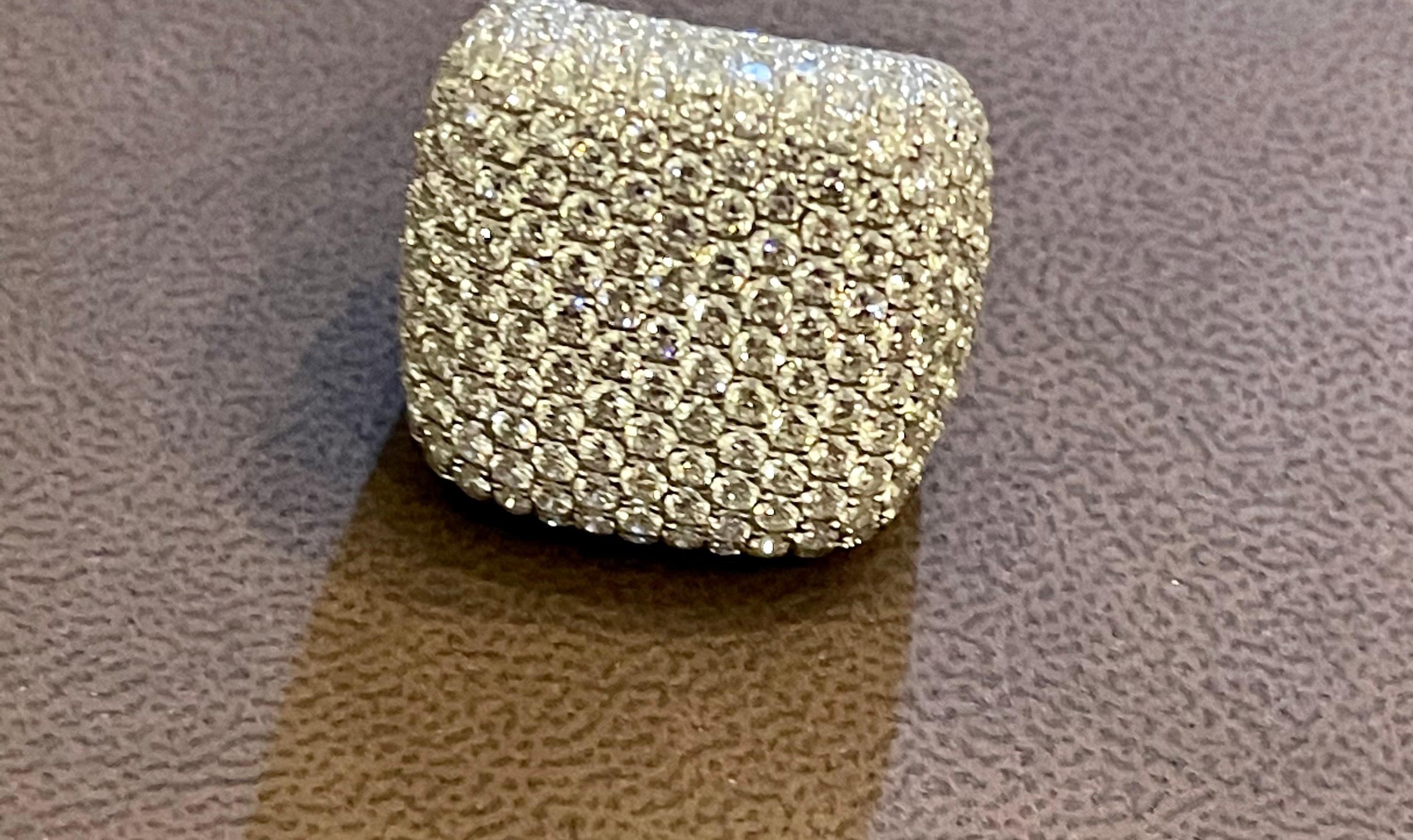 9 Carat Pave Diamonds VS Quality E Color  Cocktail 18 Kt White Gold Ring Estate For Sale 1
