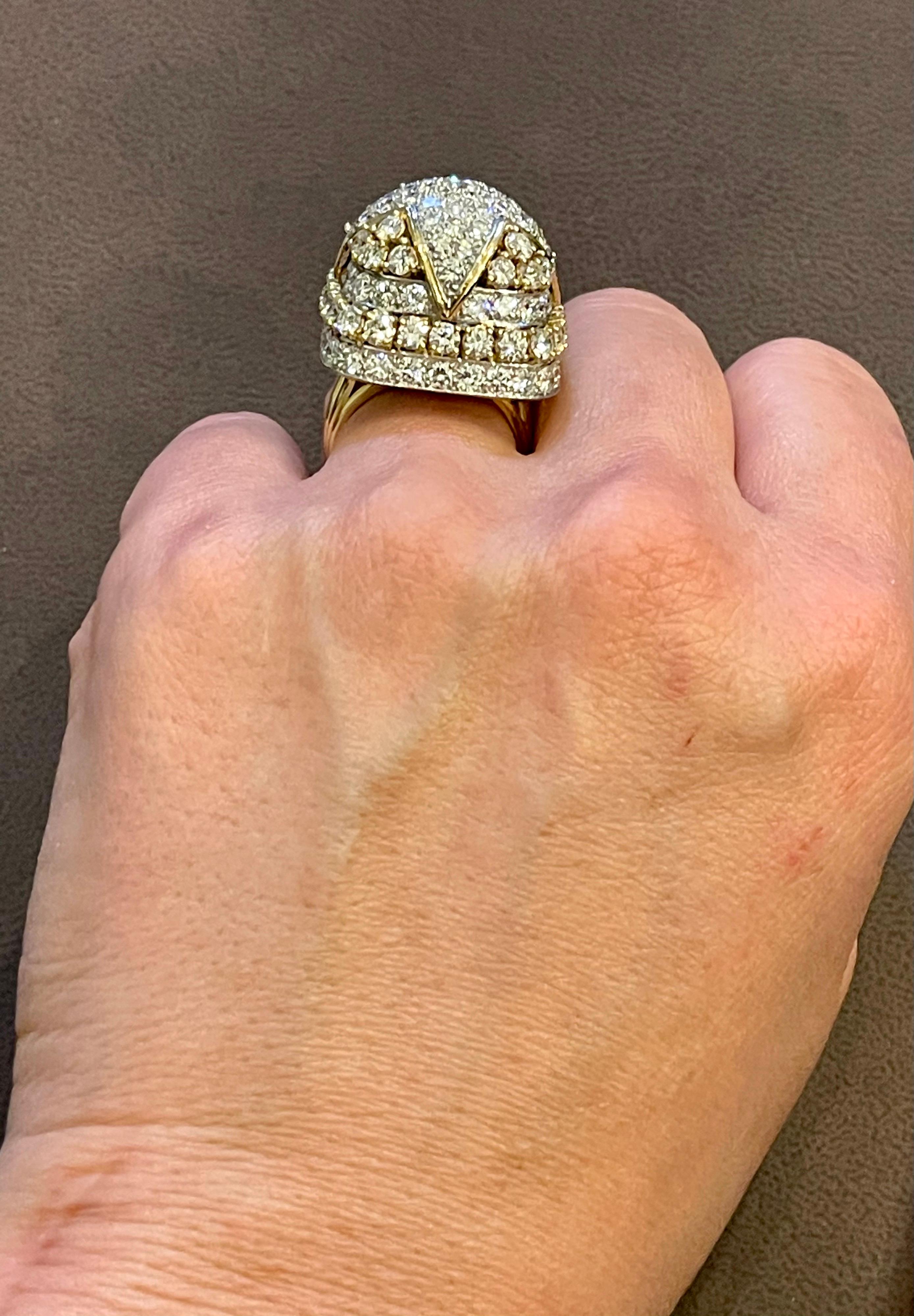 9 Carat Diamonds VS Quality Dome Shape Cocktail Platinum and Gold Ring Estate In Excellent Condition For Sale In New York, NY