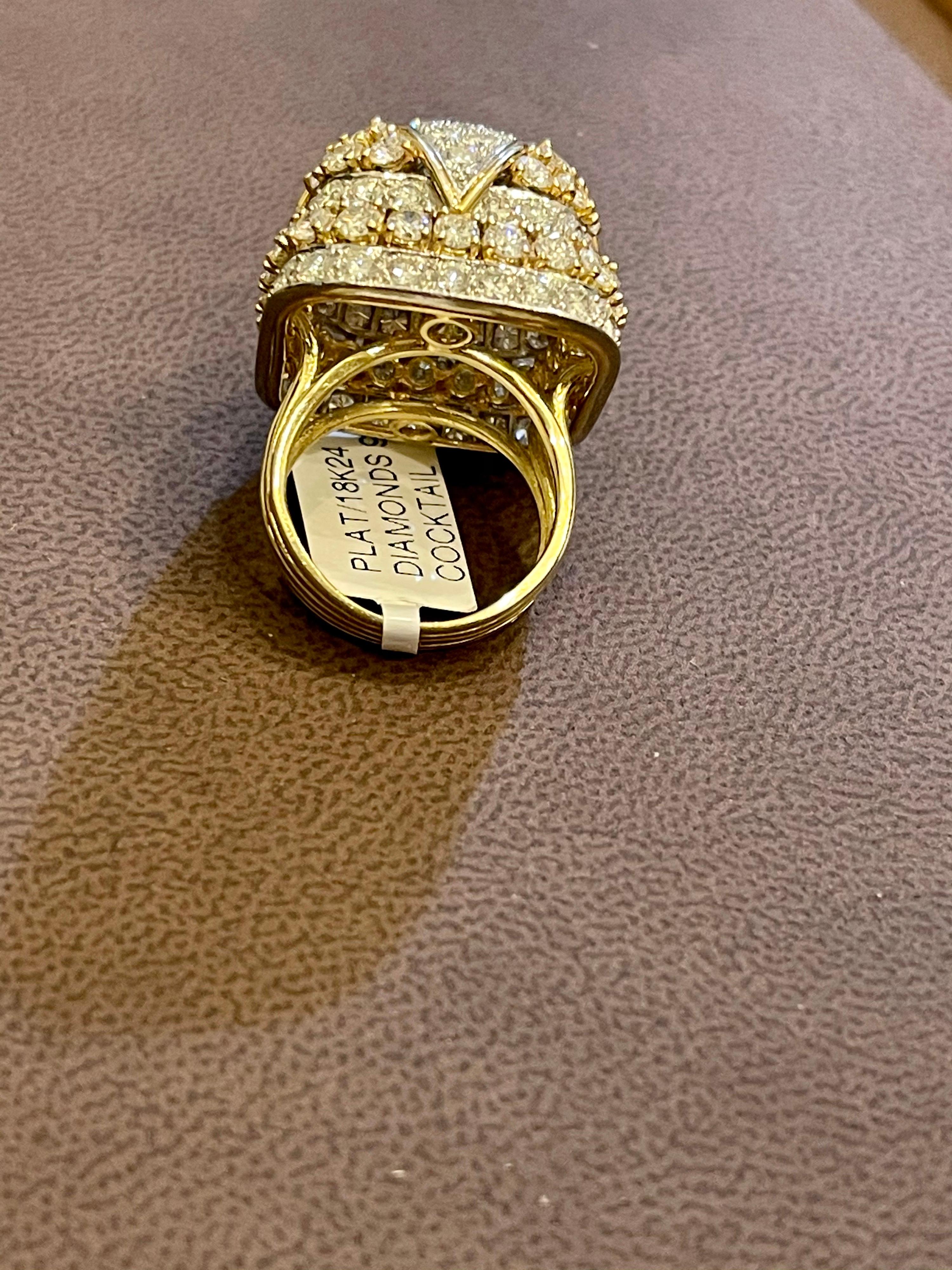 9 Carat Diamonds VS Quality Dome Shape Cocktail Platinum and Gold Ring Estate For Sale 4