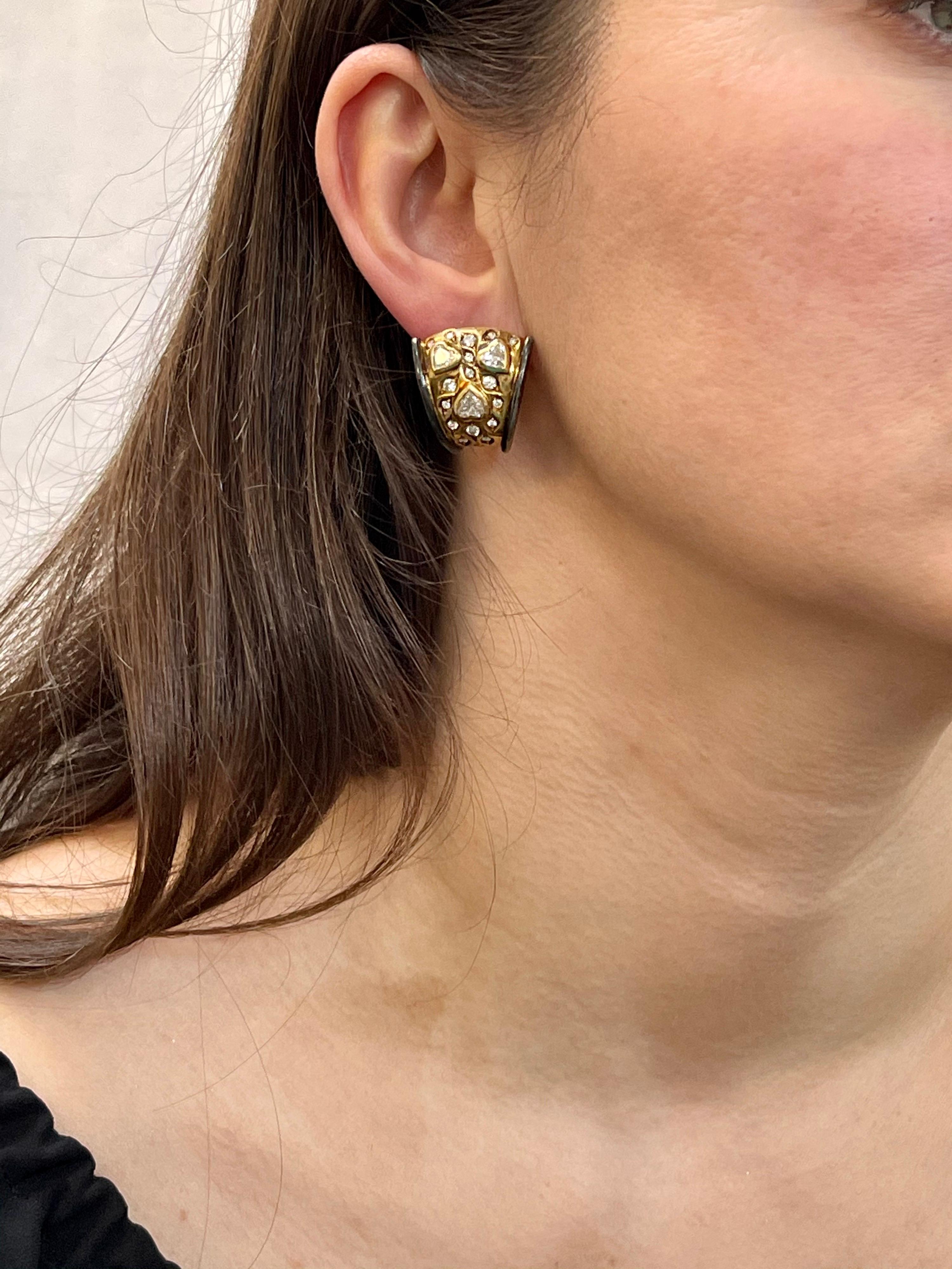 Leporttie Diamond Bangle Ring Earring Three-Piece Set in 18 Karat Yellow Gold For Sale 13