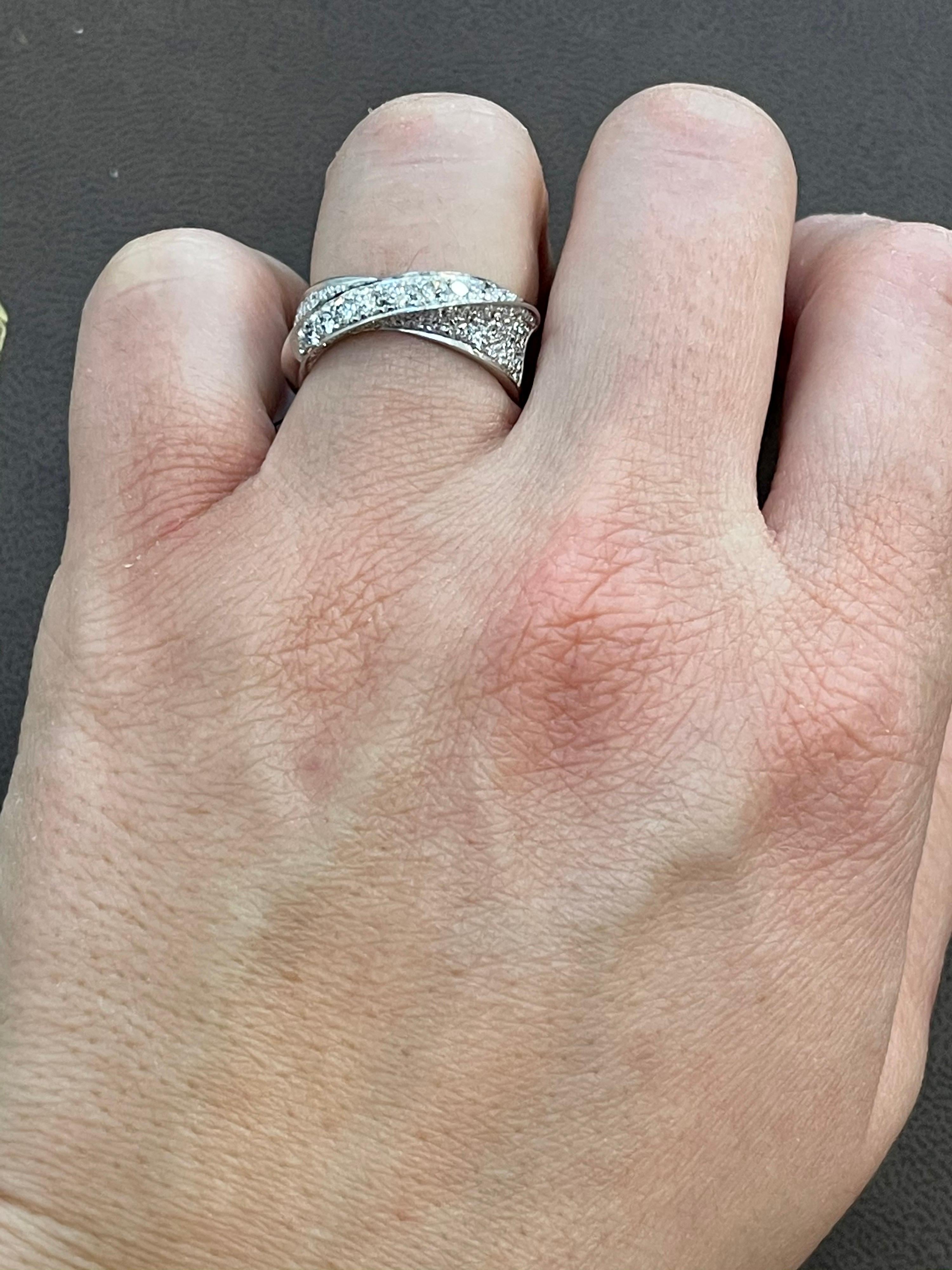 0.75 Carat Diamond Engagement Band 18 Karat Gold Ring by Designer Salvini For Sale 4