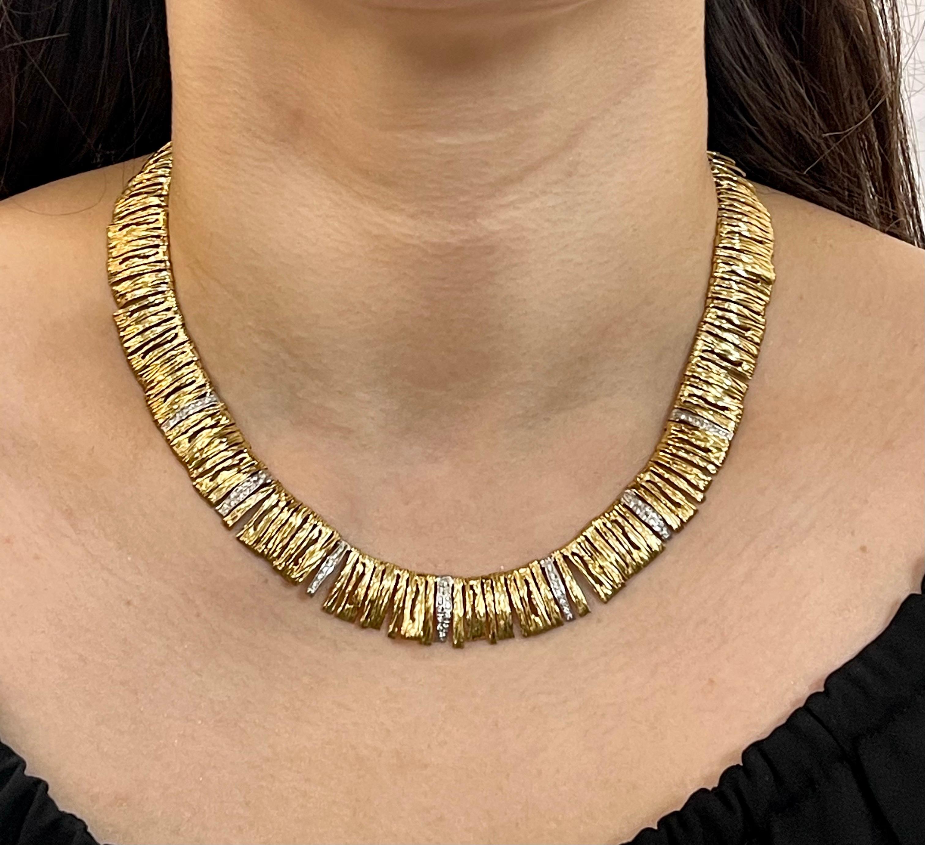 Designer Roberto Coin Diamond Elephant Skin Necklace, 18 Karat Gold 53 Grams In Excellent Condition For Sale In New York, NY