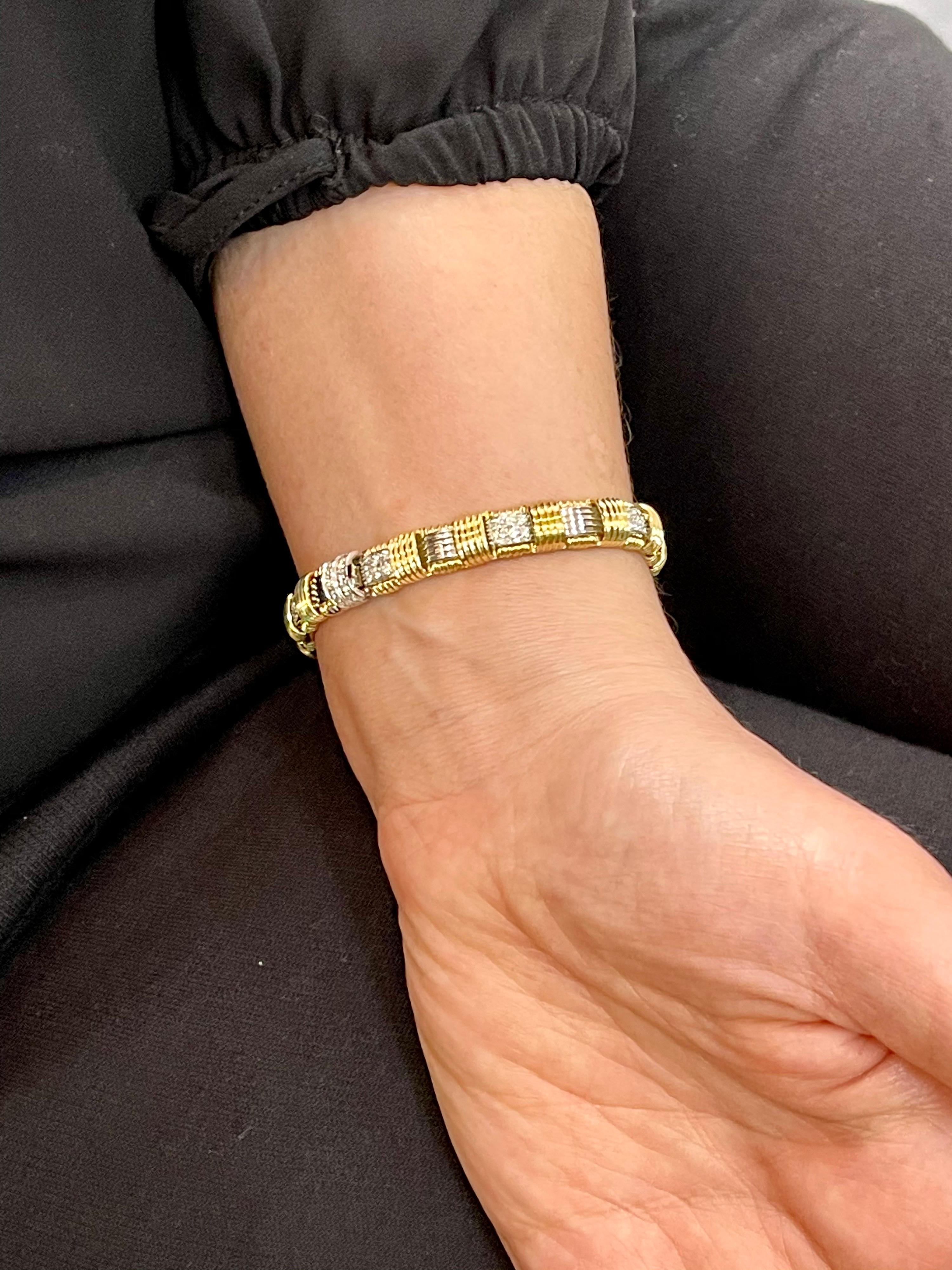Roberto Coin Appassionata Three-Row Diamond Bracelet in 18 Karat Yellow Gold In Excellent Condition In New York, NY