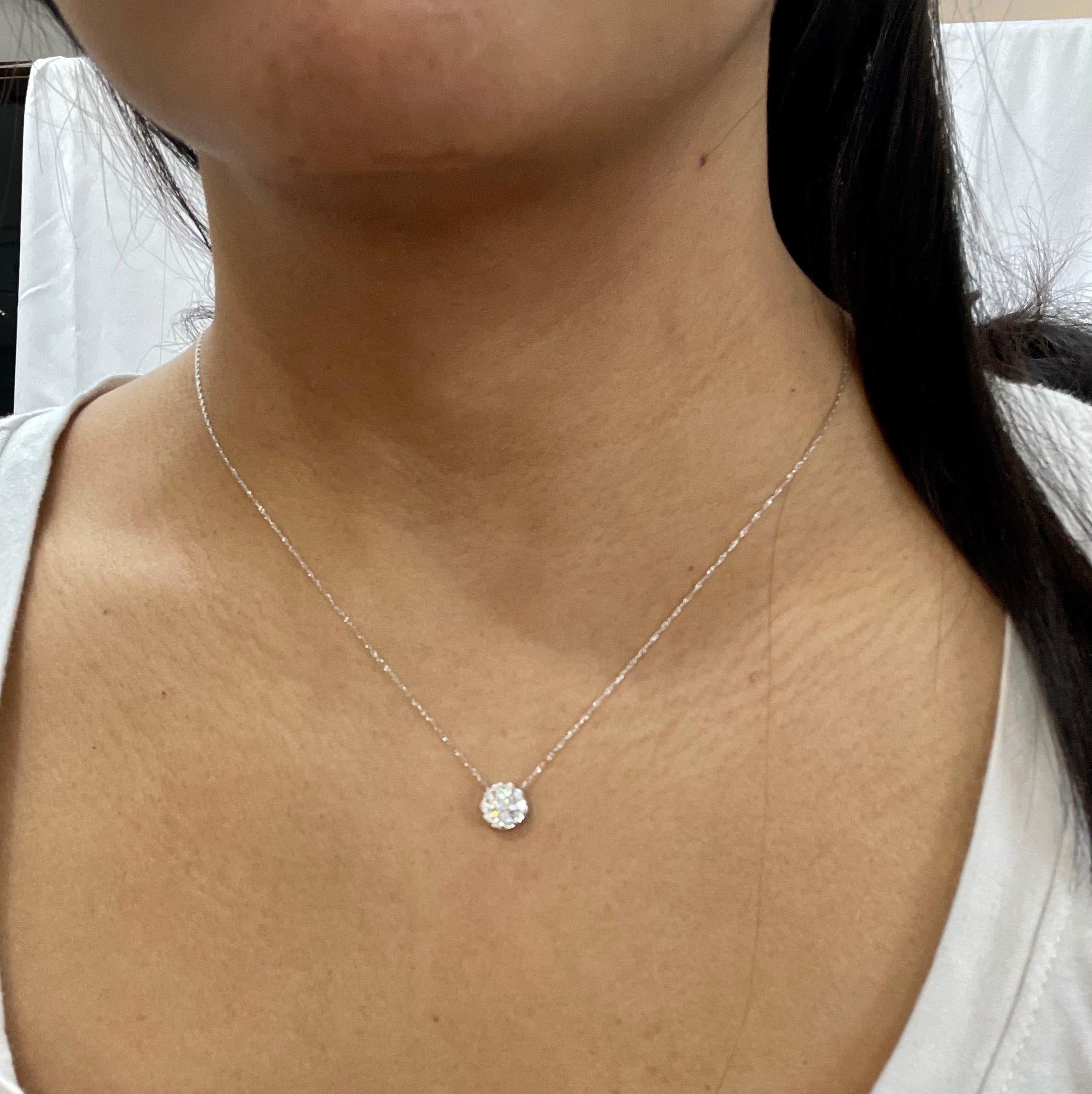Hearts on Fire Fulfillment Diamond Pendant Necklace 18 Karat Gold FPS00708W In Excellent Condition In New York, NY