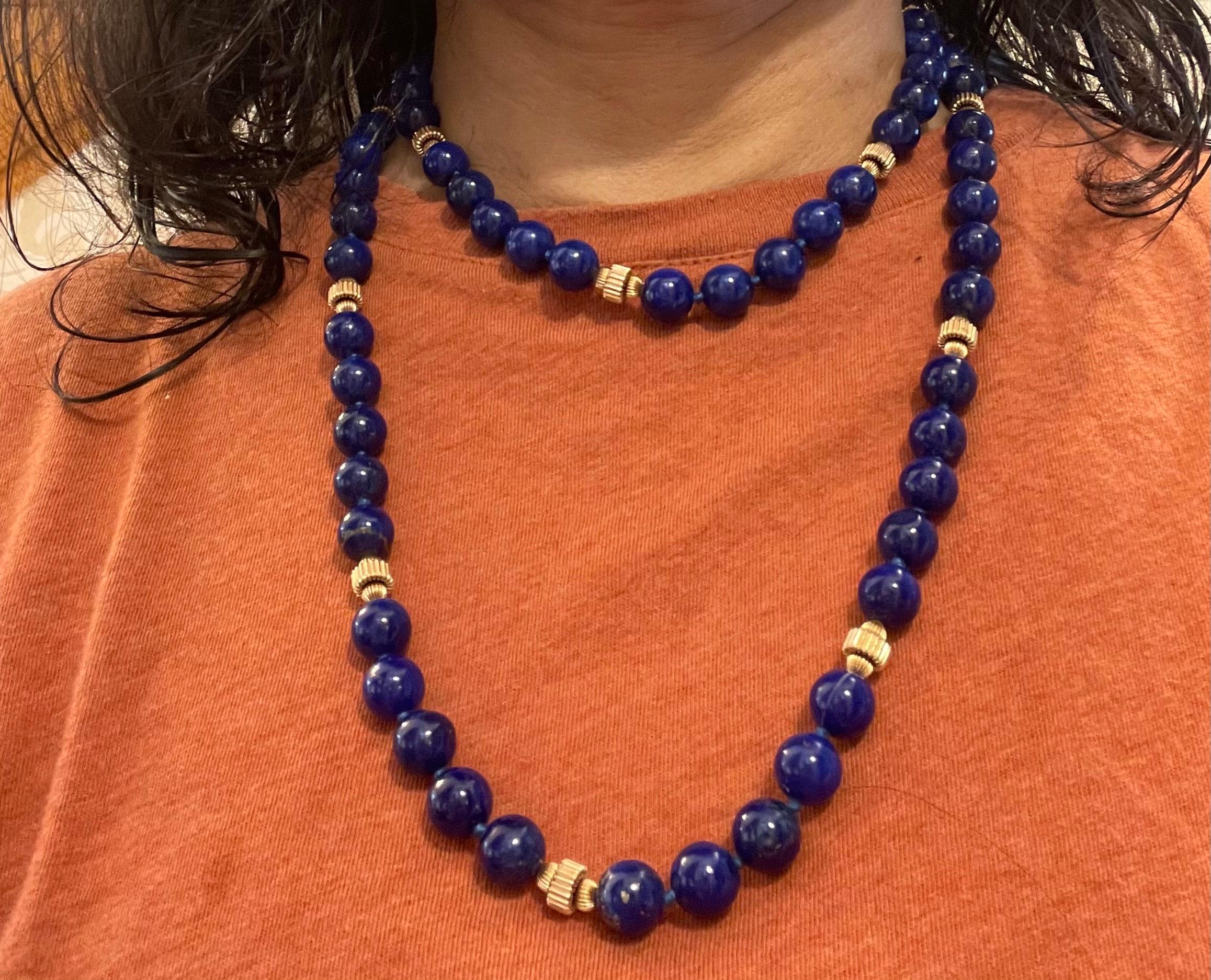 Vintage Lapis Lazuli einzelne lange Strang Halskette mit 14 Karat Gelbgold Perle 10