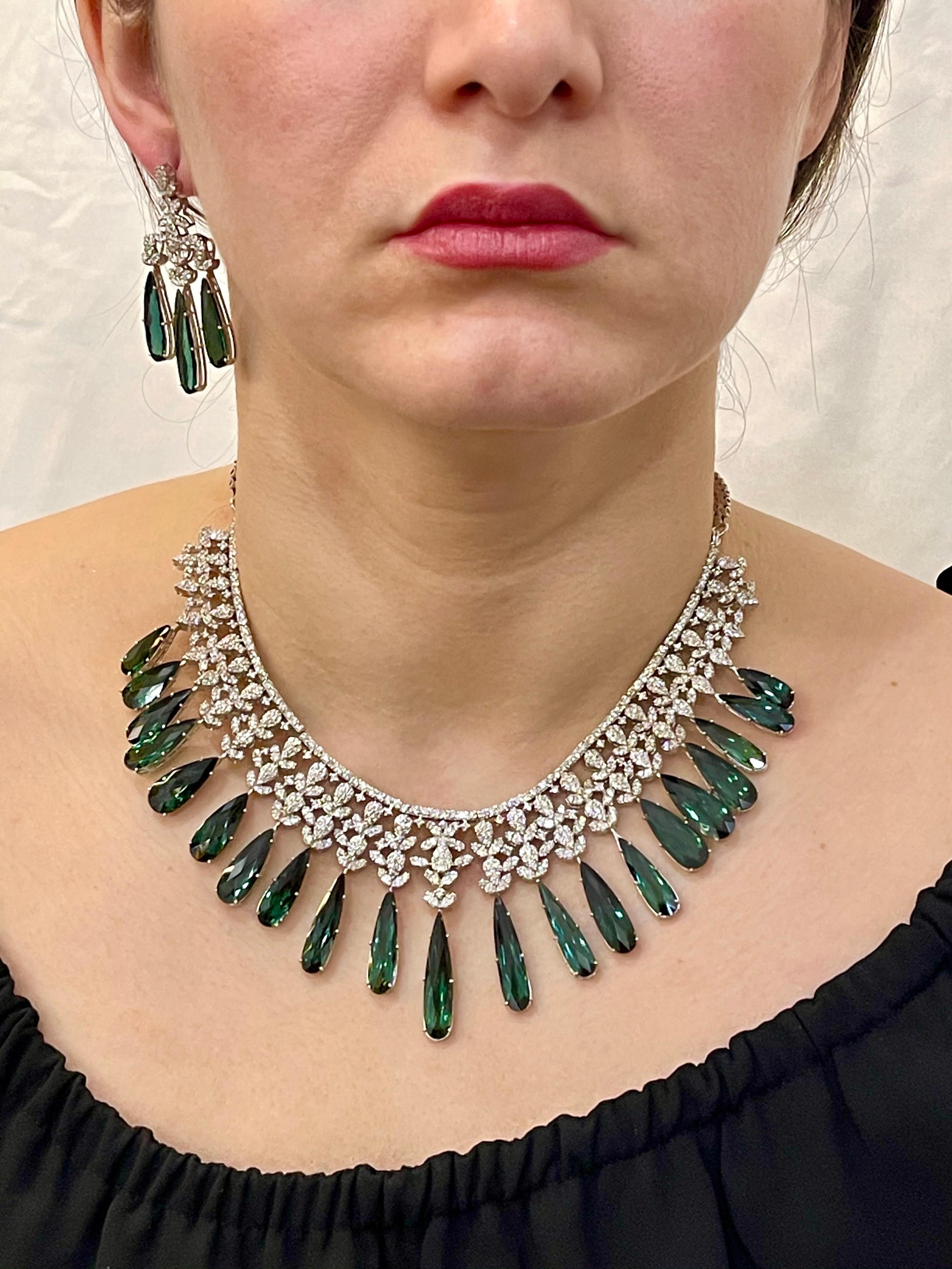 110 Carat Tear Drop Green Tourmaline and 25 Ct Diamond Necklace Suite 18 K Gold For Sale 8