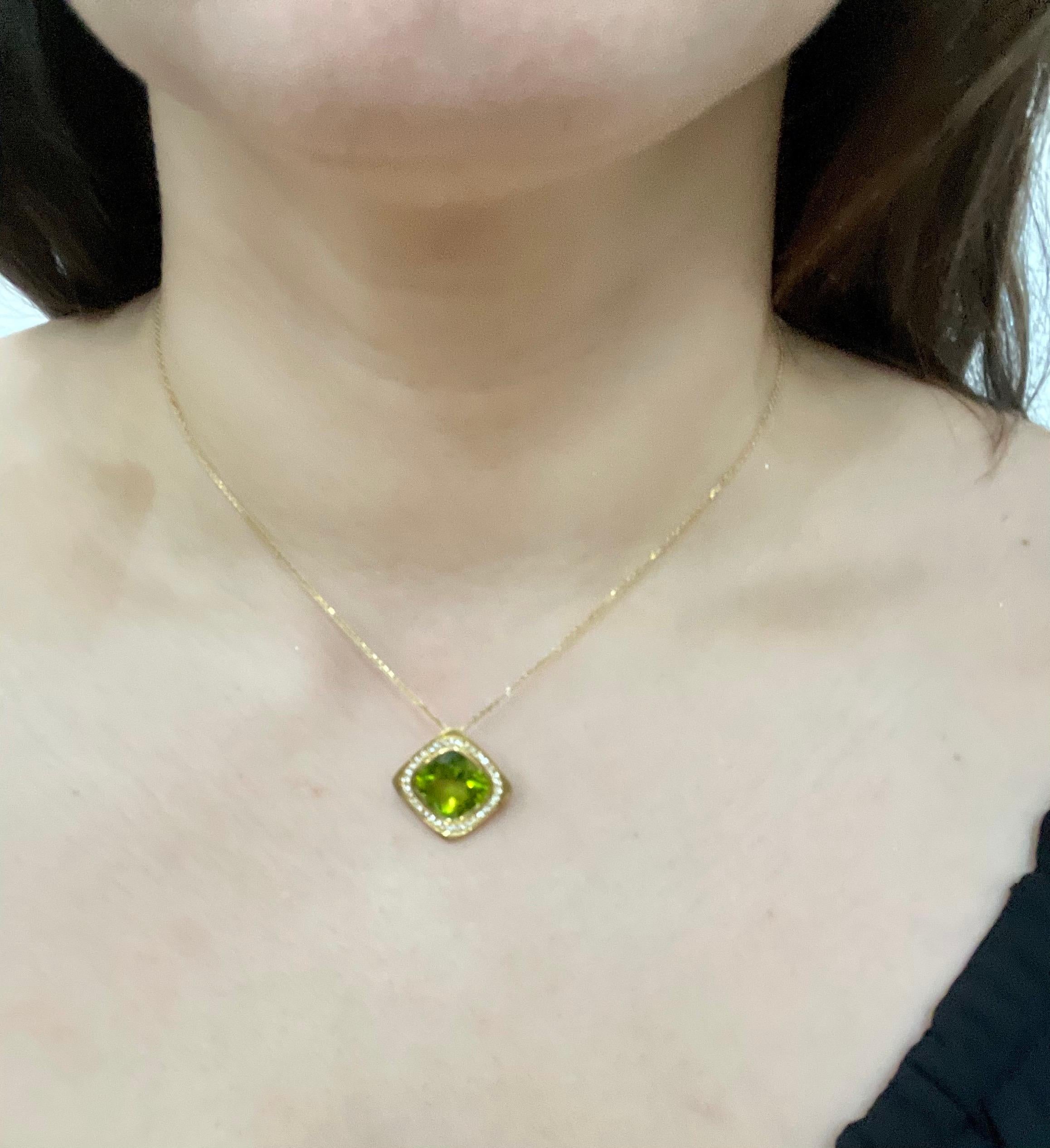 Diamond and Cushion Shape Peridot Pendant Necklace 14 Karat Yellow Gold 10