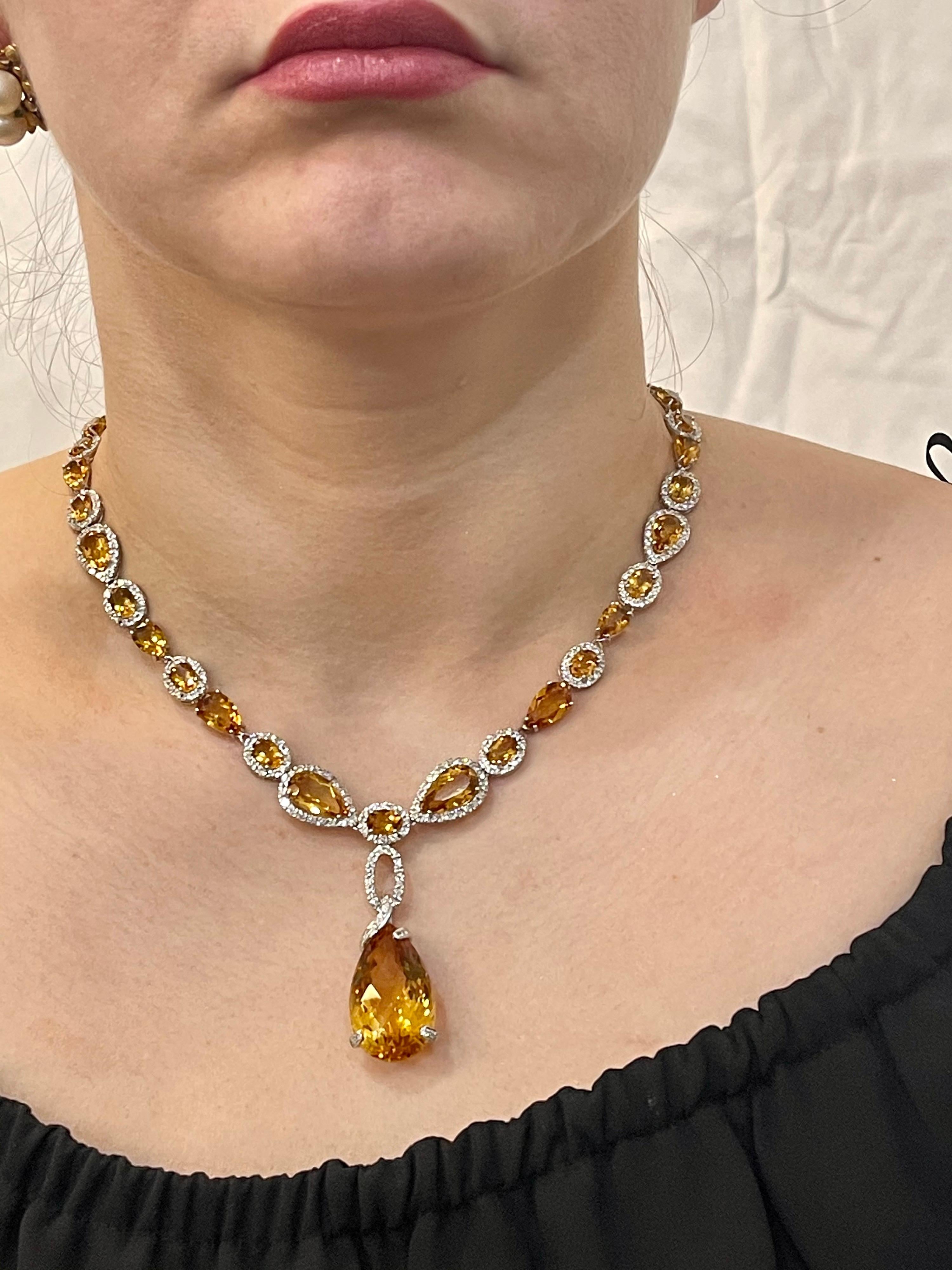 70 Carat Oval and Pear Citrine and 10 Carat Diamonds Necklace 18 Karat Gold For Sale 3