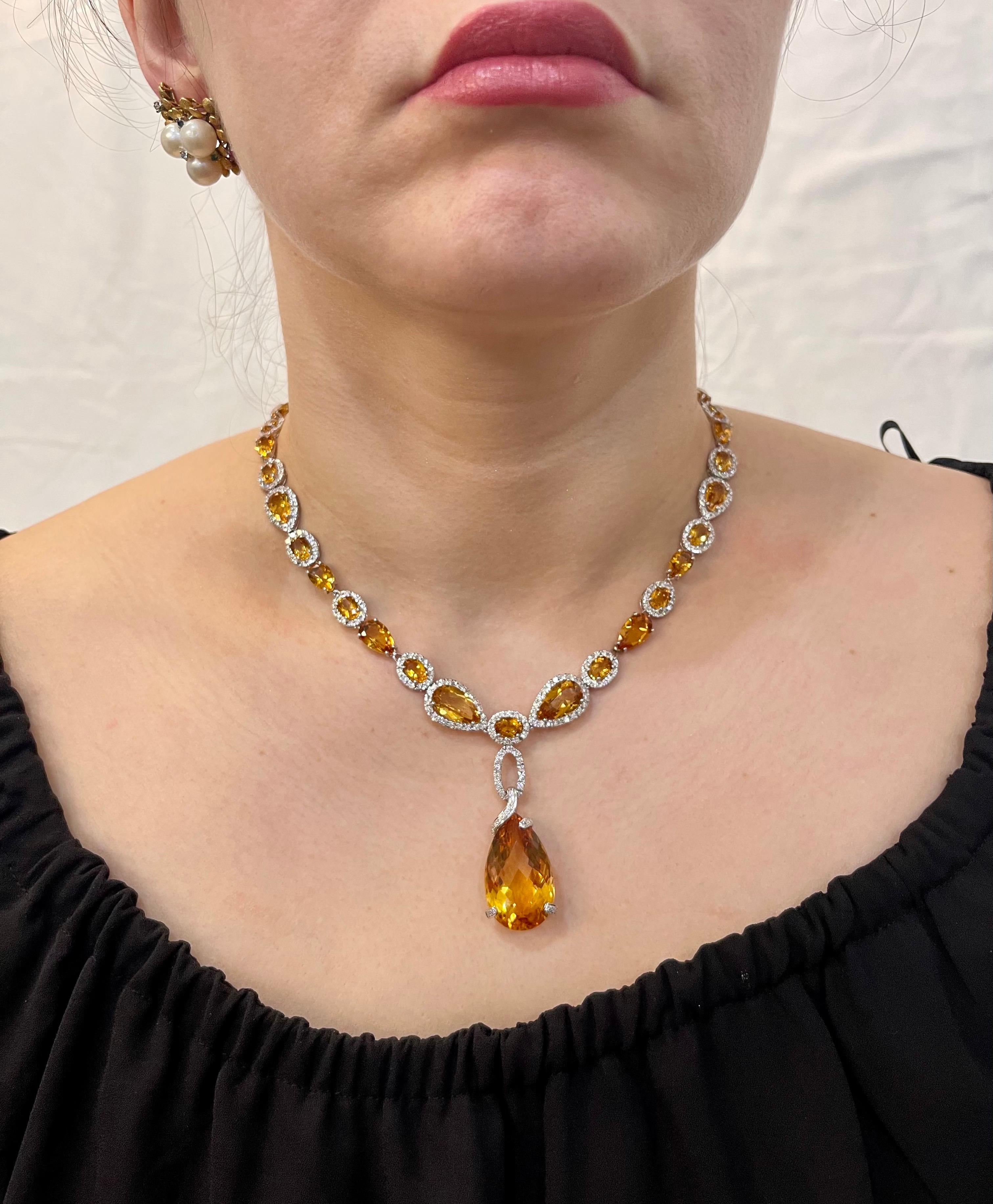 70 Carat Oval and Pear Citrine and 10 Carat Diamonds Necklace 18 Karat Gold For Sale 5