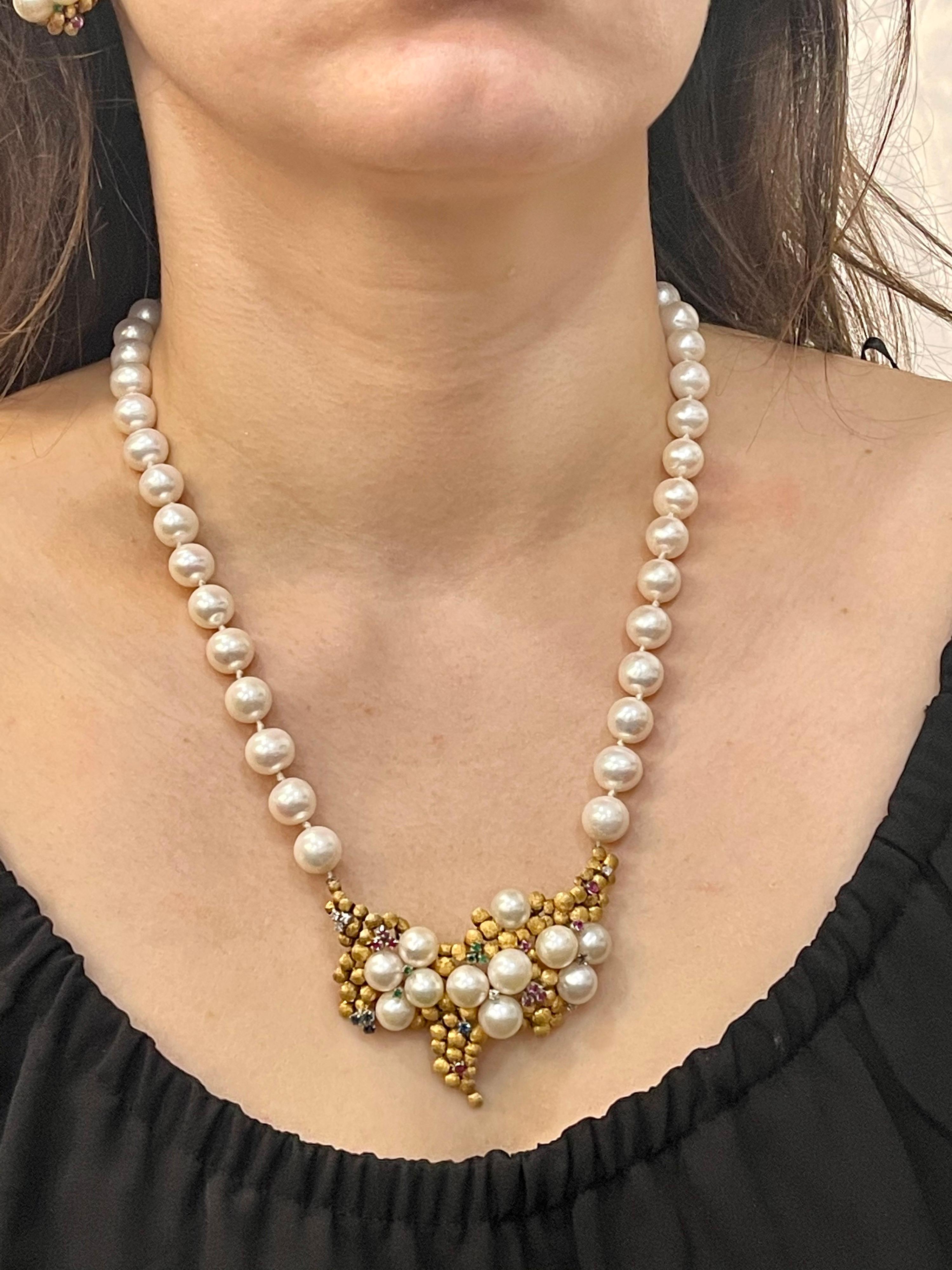 Antique Pearl and Brushed Gold Necklace and Earring Suite, Bridal 18 Karat Gold For Sale 7