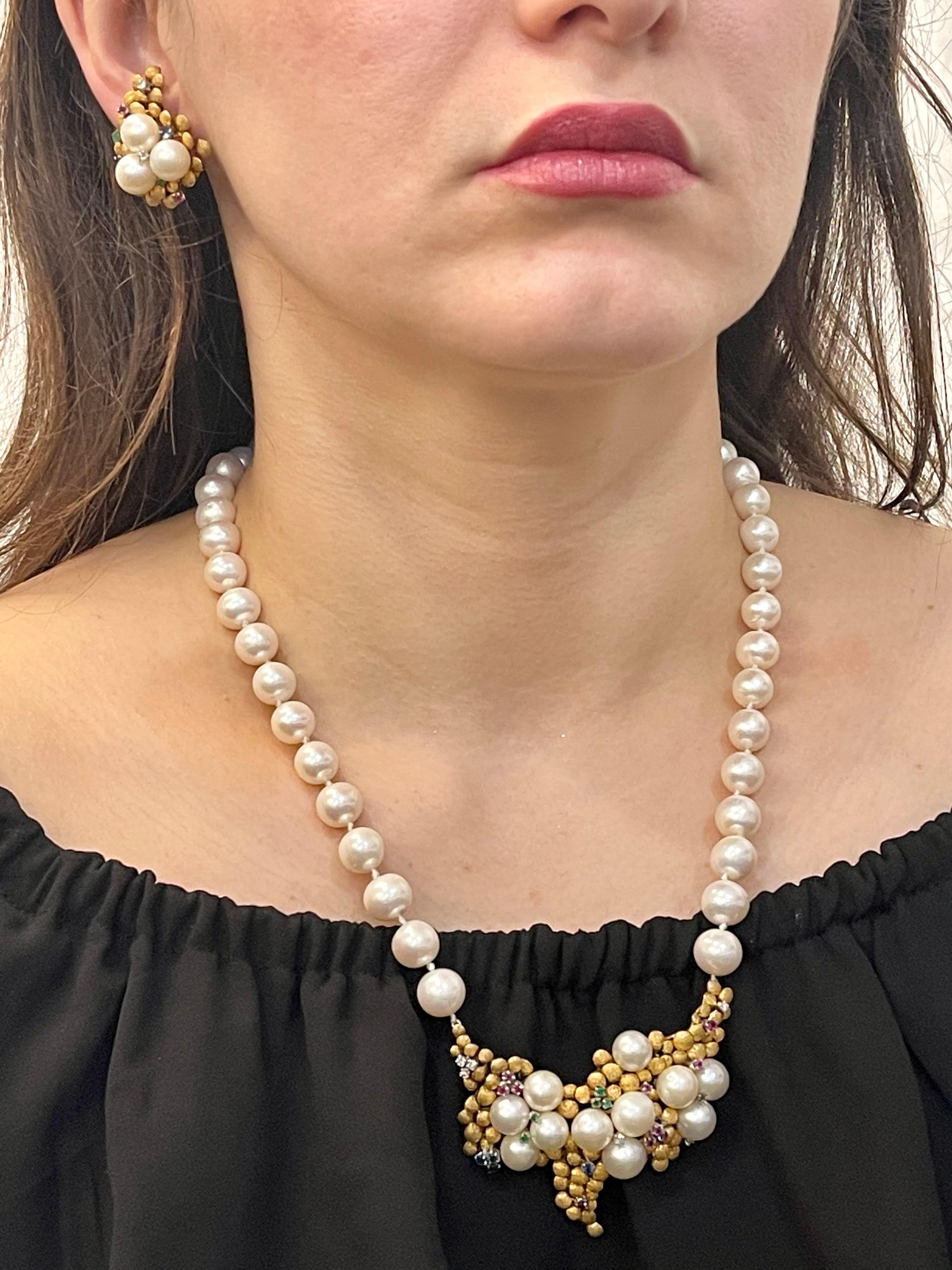 Antique Pearl and Brushed Gold Necklace and Earring Suite, Bridal 18 Karat Gold For Sale 6