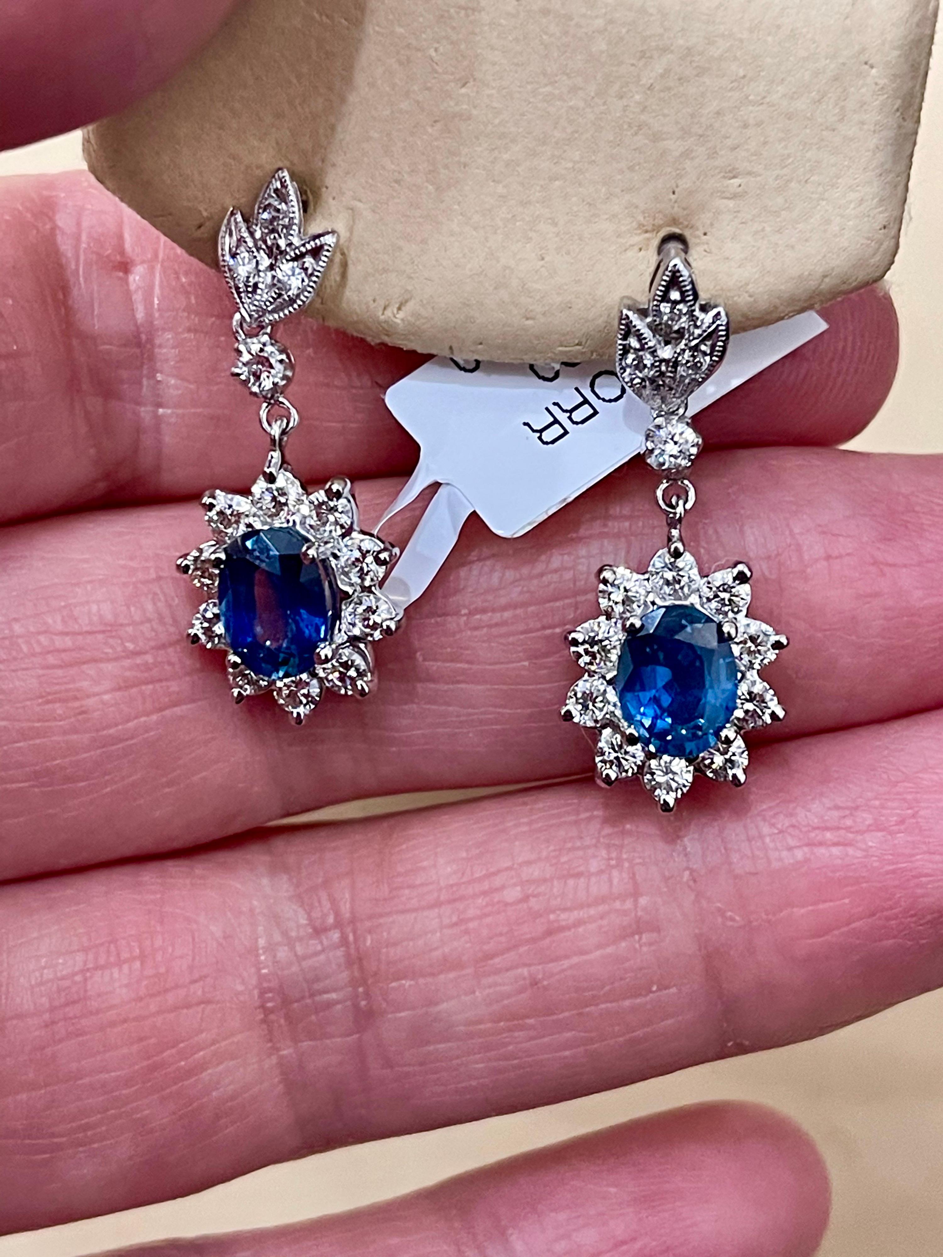 2.5 Carat Natural Sapphire & 2.0 Carat Diamond Hanging/Drop Earring 14Karat Gold 11