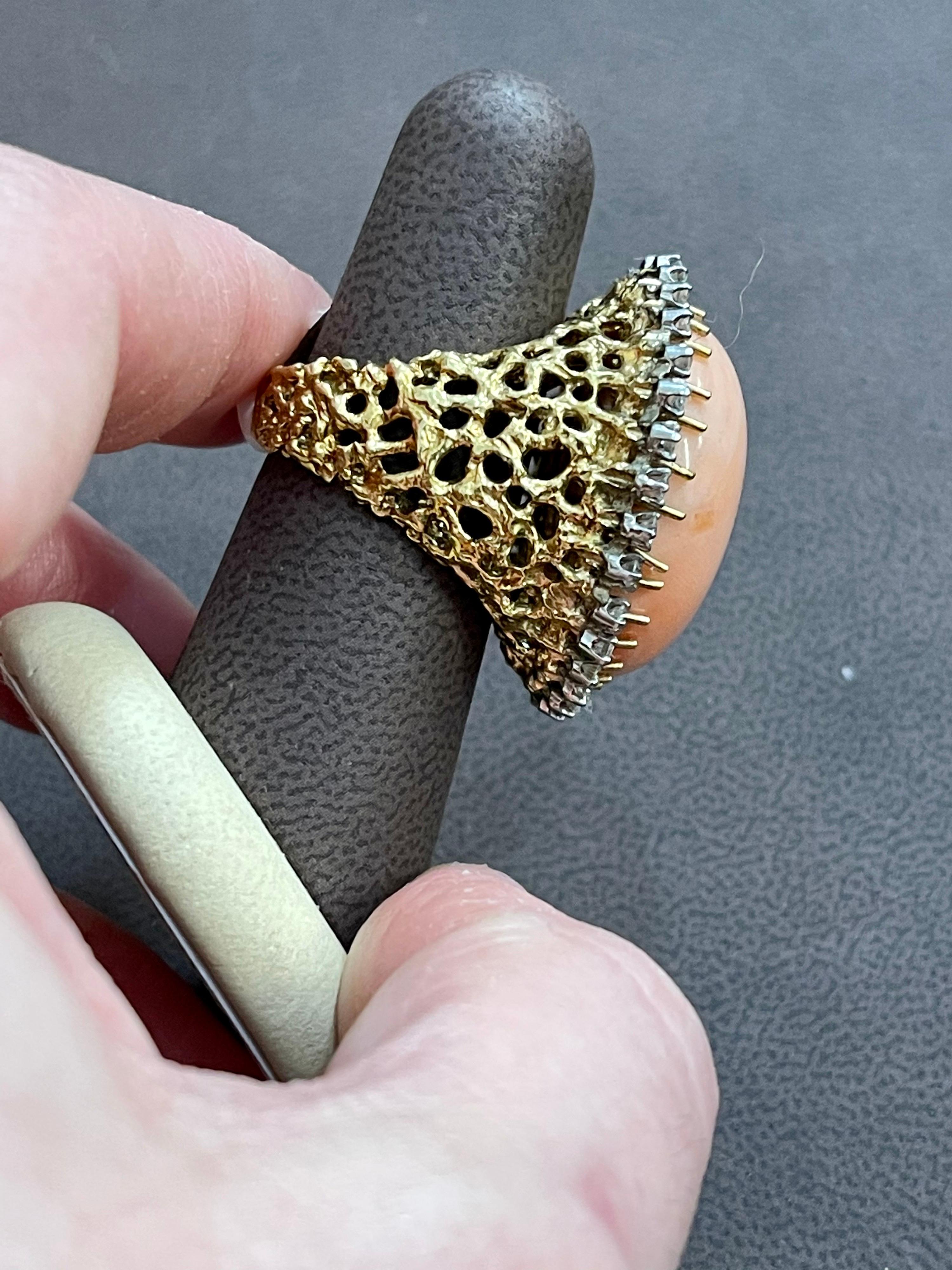 125 Carat Natural Pink Round Coral and Diamond Cocktail Ring 18 Karat Gold For Sale 11