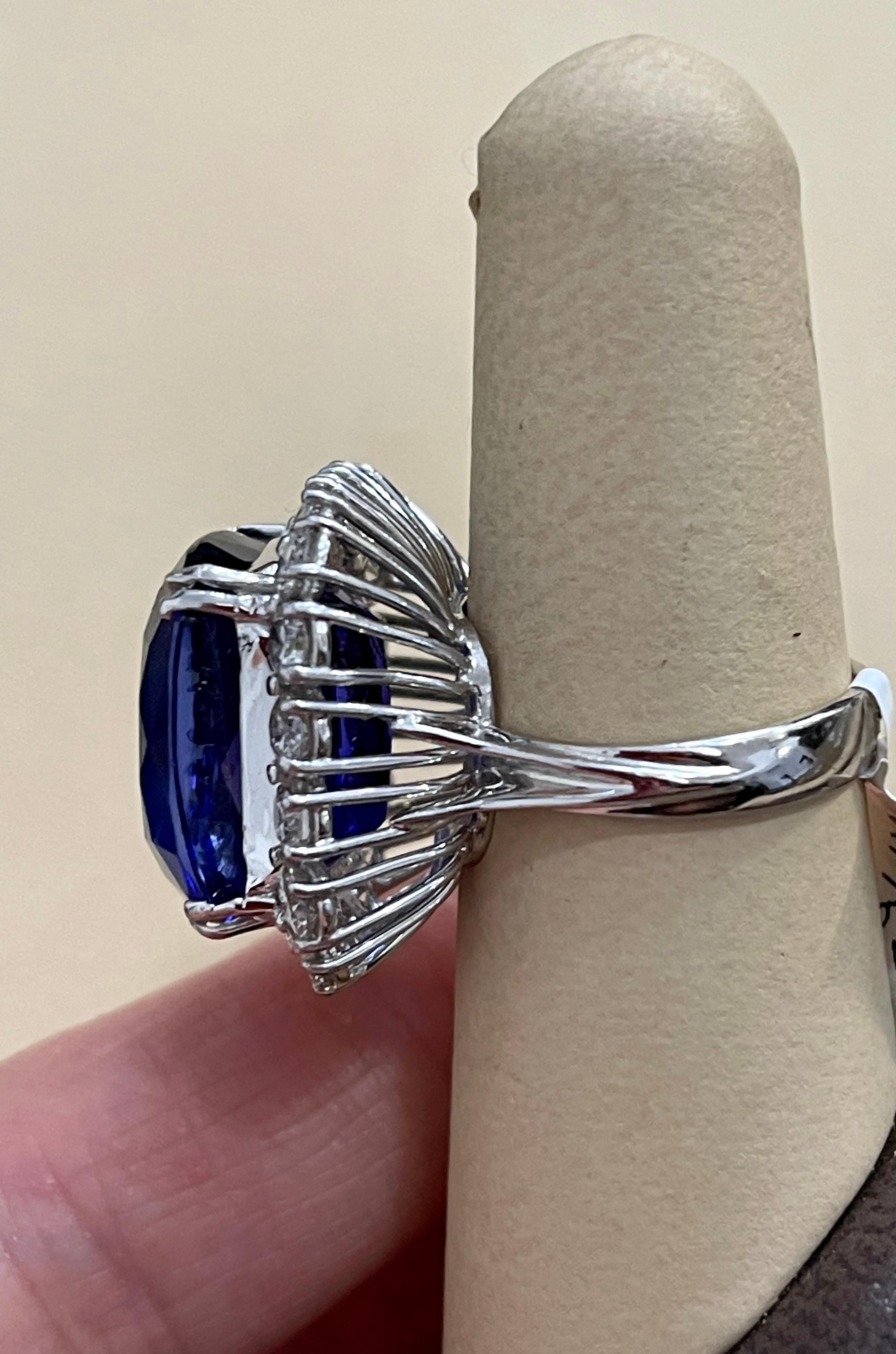 26+ Carat Cushion-Cut Tanzanite Ring with 4 Carat Diamonds, 18 Karat White Gold In Excellent Condition In New York, NY