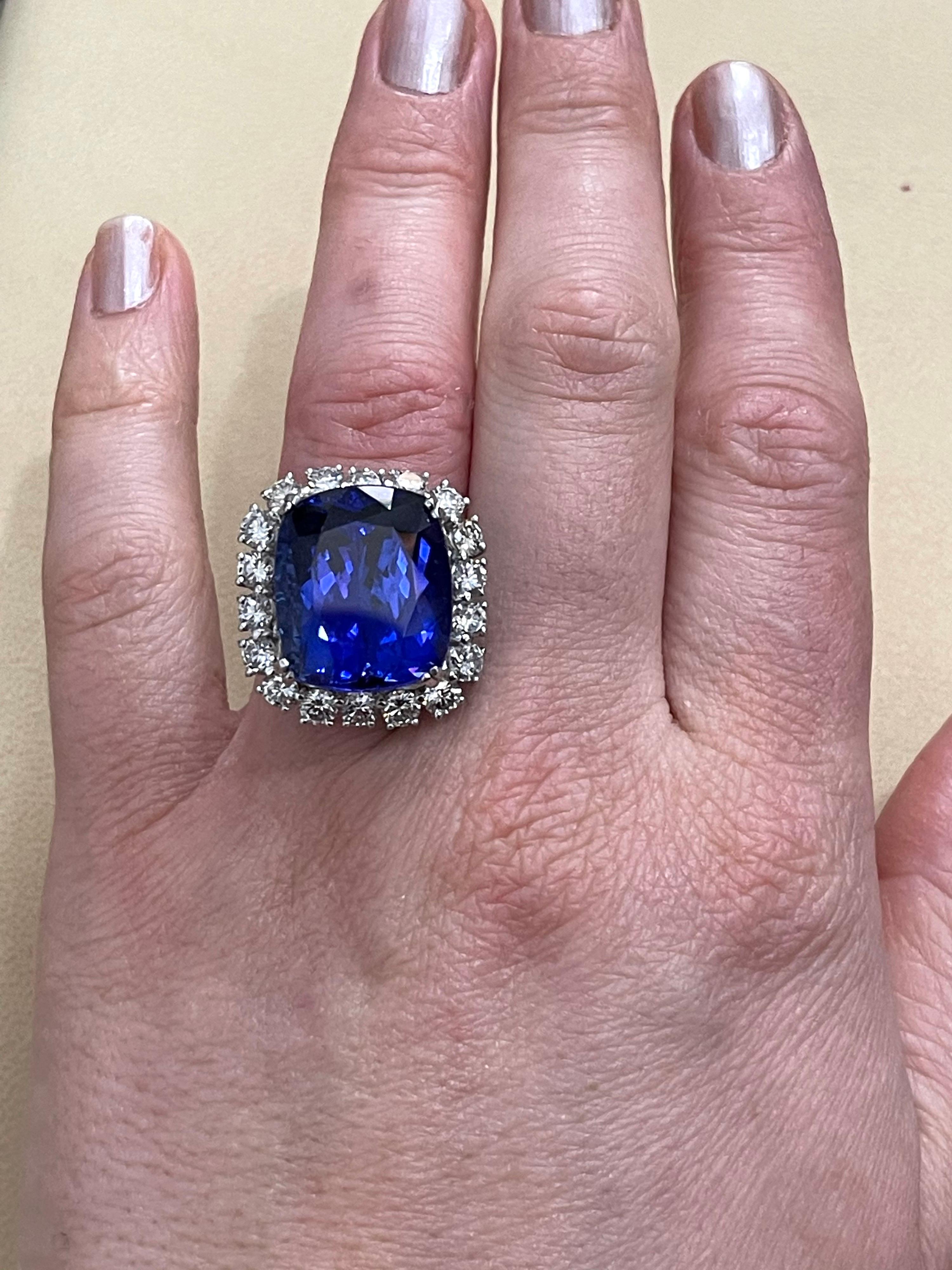 26+ Carat Cushion-Cut Tanzanite Ring with 4 Carat Diamonds, 18 Karat White Gold 4