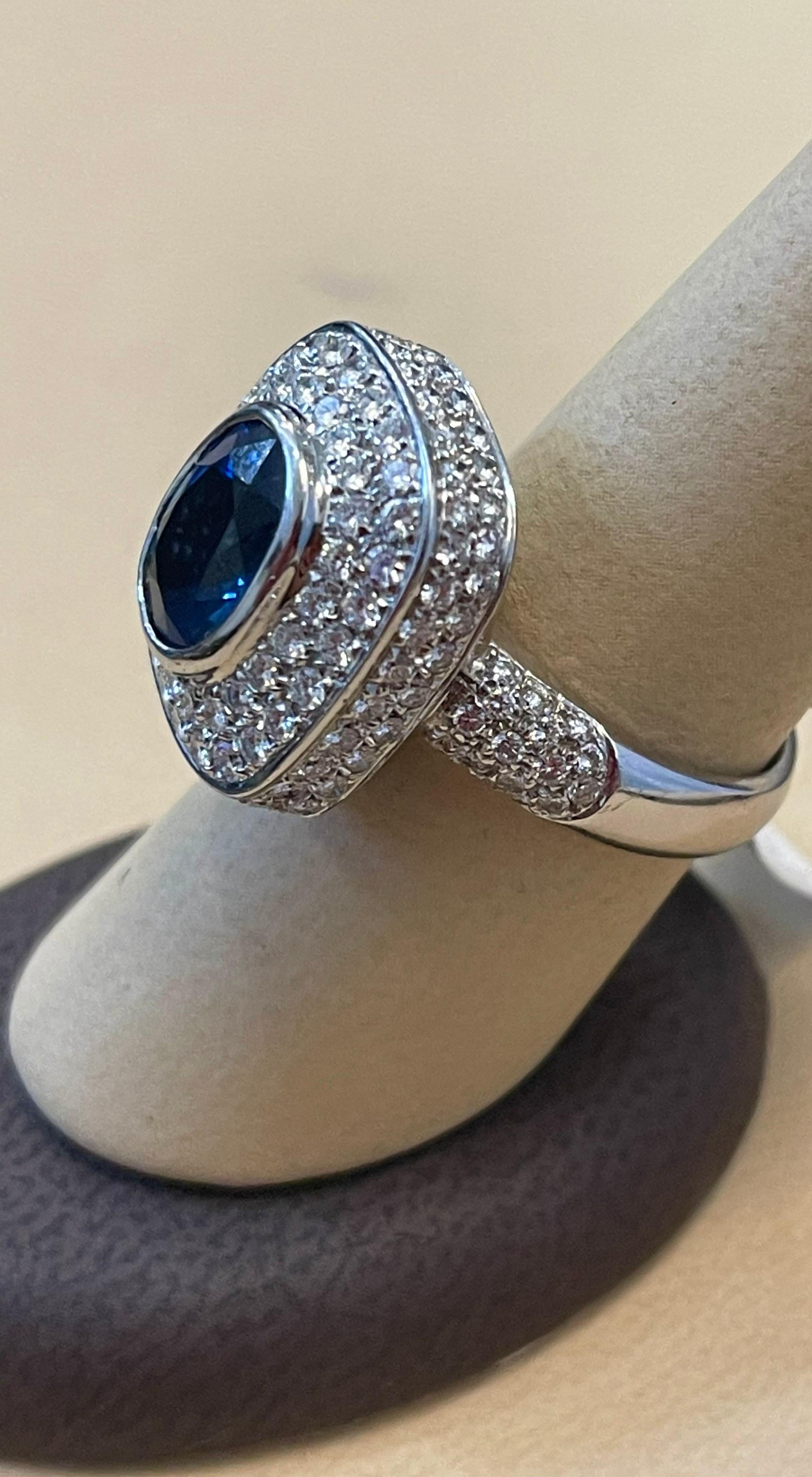 Ceylon Blue Sapphire and Diamond 18 Karat White Gold Cocktail Ring For Sale 8