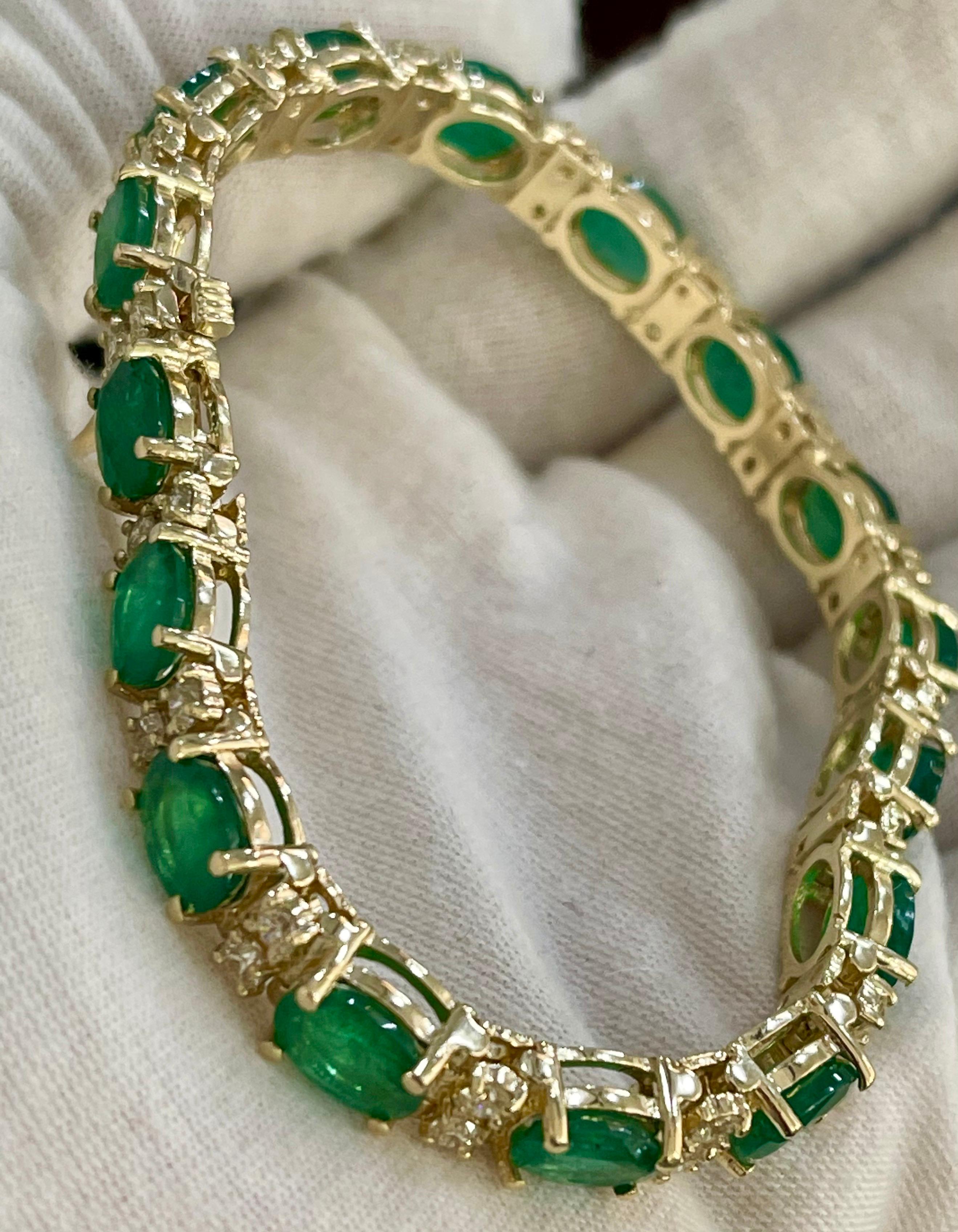 20 Carat Emerald 1.6 Carat Diamond Affordable Tennis Bracelet 14 K Yellow  Gold  In New Condition In New York, NY